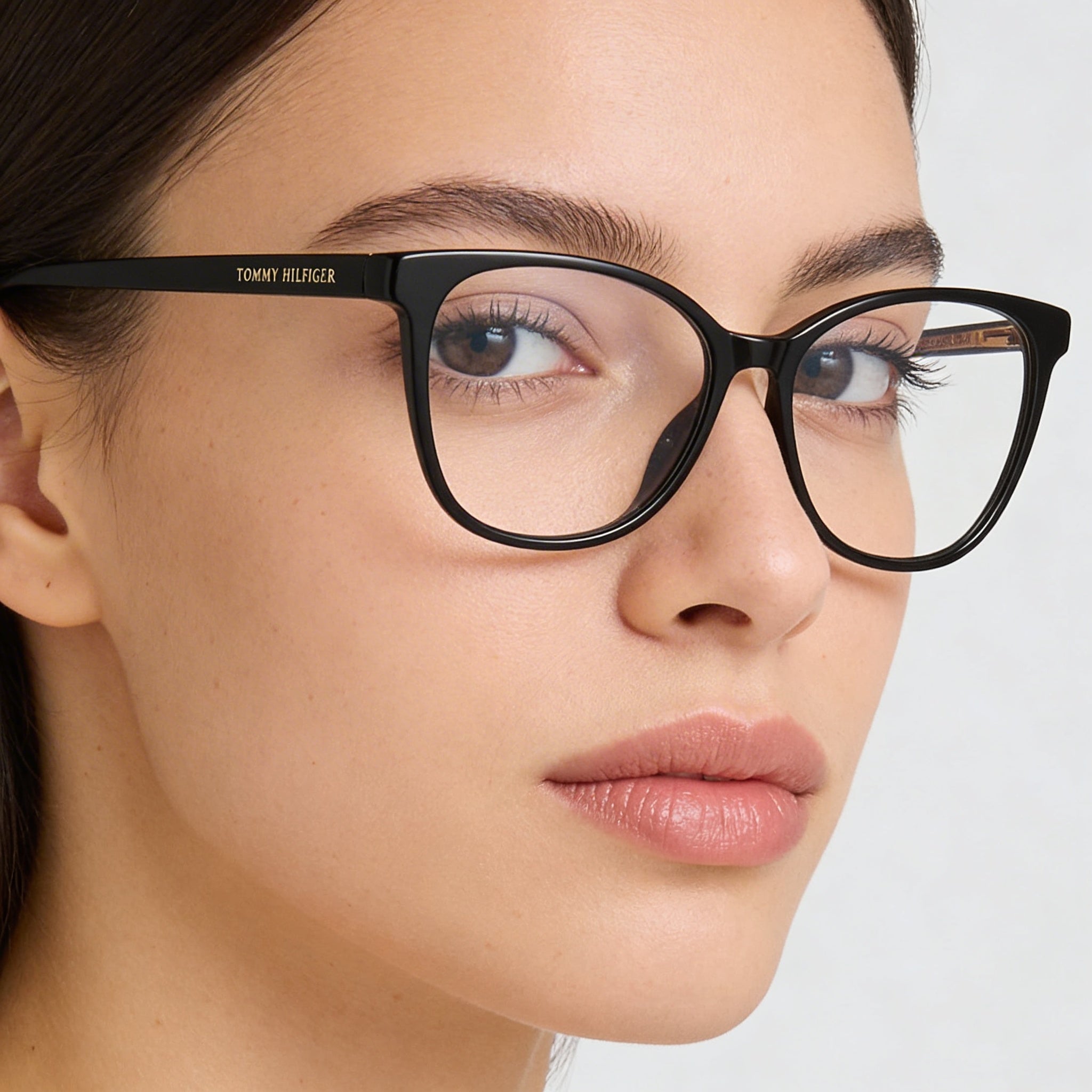 Tommy Hilfiger Modern Women's Black Acetate Frame Eyewear, with Non-Polarised Polycarbonate Lenses, 54mm, Photo 4