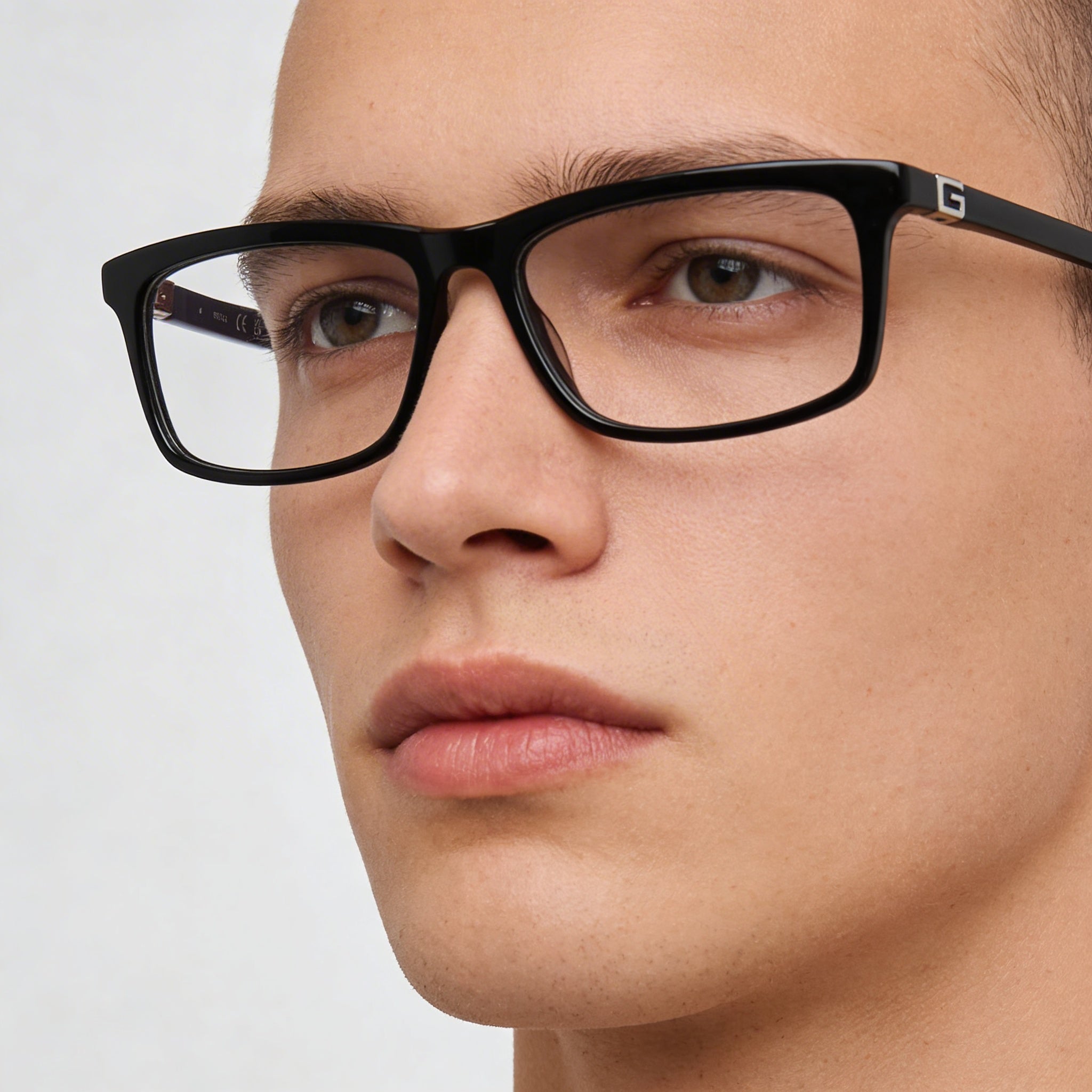 Guess Gu50190 Unisex Eyeglasses with Shiny Black Plastic Frame, Transparent Lenses, 58mm Lens Width, Photo 4