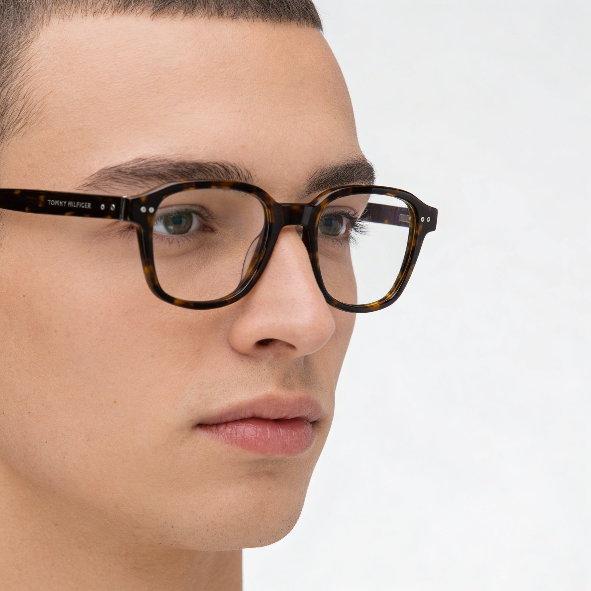 Tommy Hilfiger Modern Unisex Acetate Havana Frame, Polycarbonate Havana Lens, Eyeglasses 50mm, Photo 4