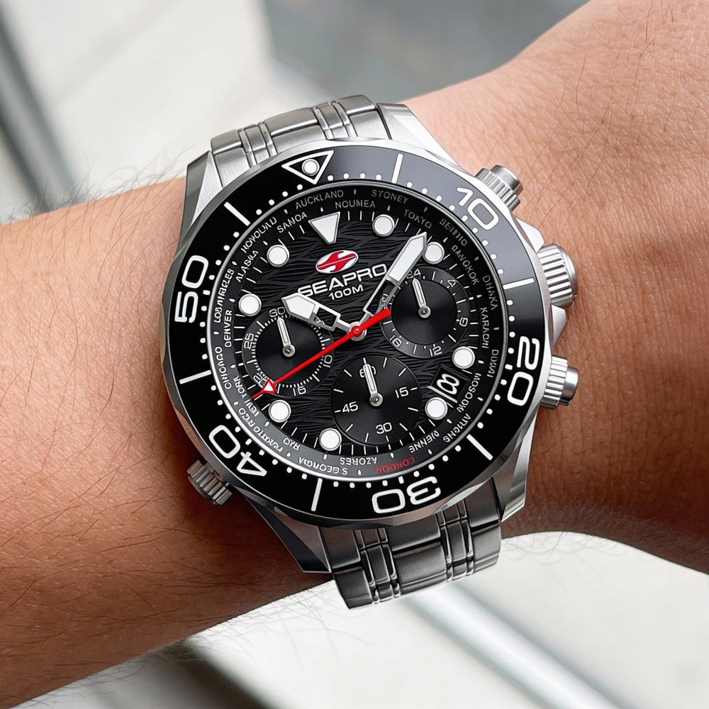 Reloj Seapro Modern para hombre con esfera negra y caja de acero inoxidable, resistente al agua hasta 100 m.