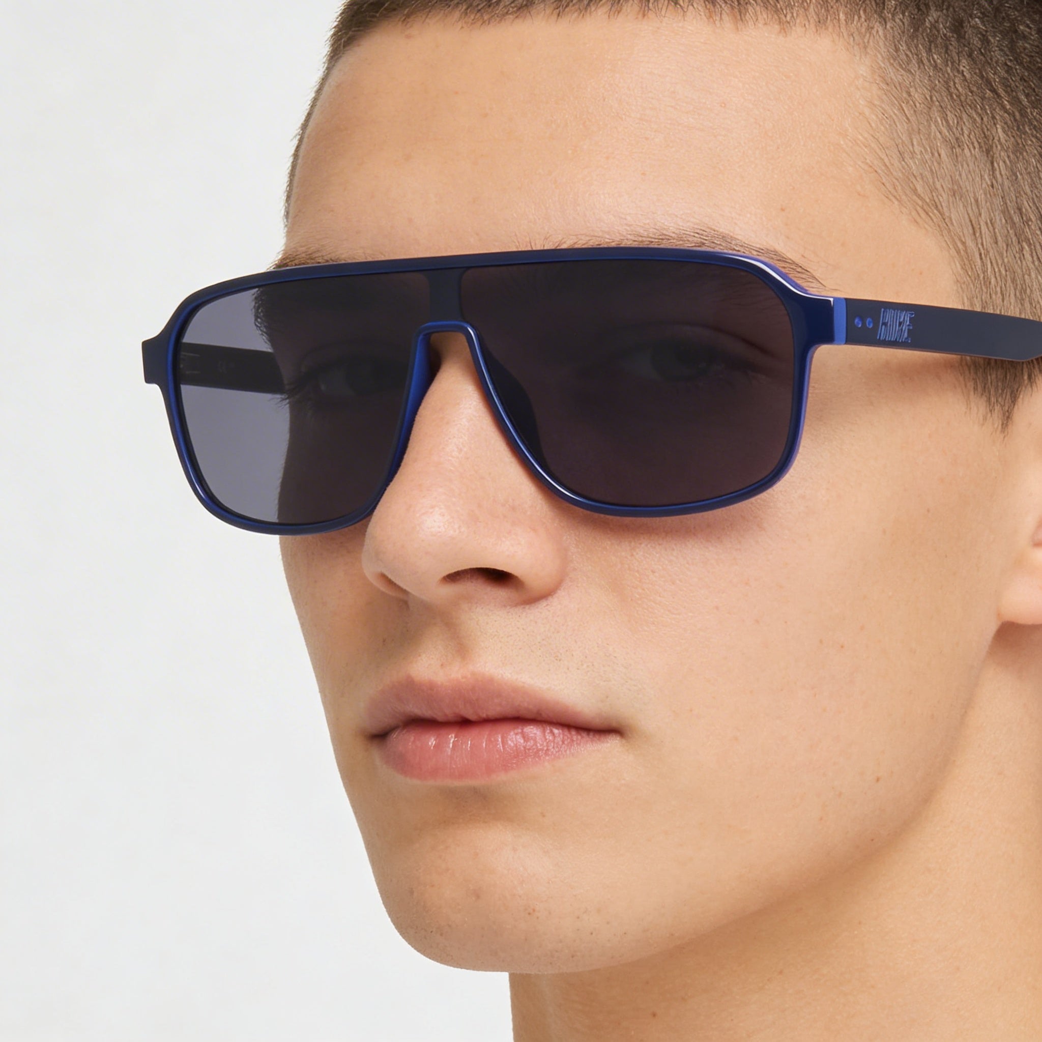 Nike Vintage Flyer Unisex Blue Plastic Frame UV Protected Sunglasses with Solid Blue Lenses 64mm, Photo 5