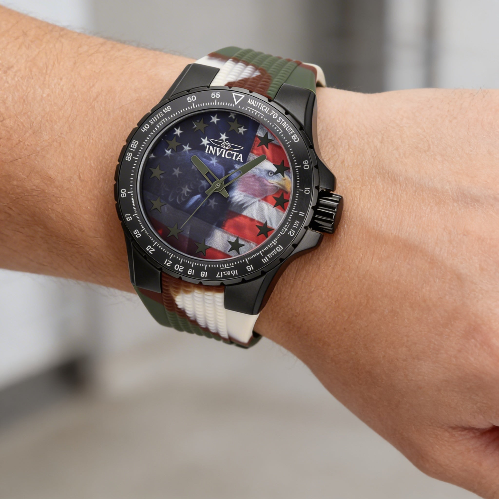 Reloj de cuarzo Invicta Aviator 48956 para hombre, de acero inoxidable, de 50 mm, esfera roja y correa de silicona azul, roja y blanca., Photo 3