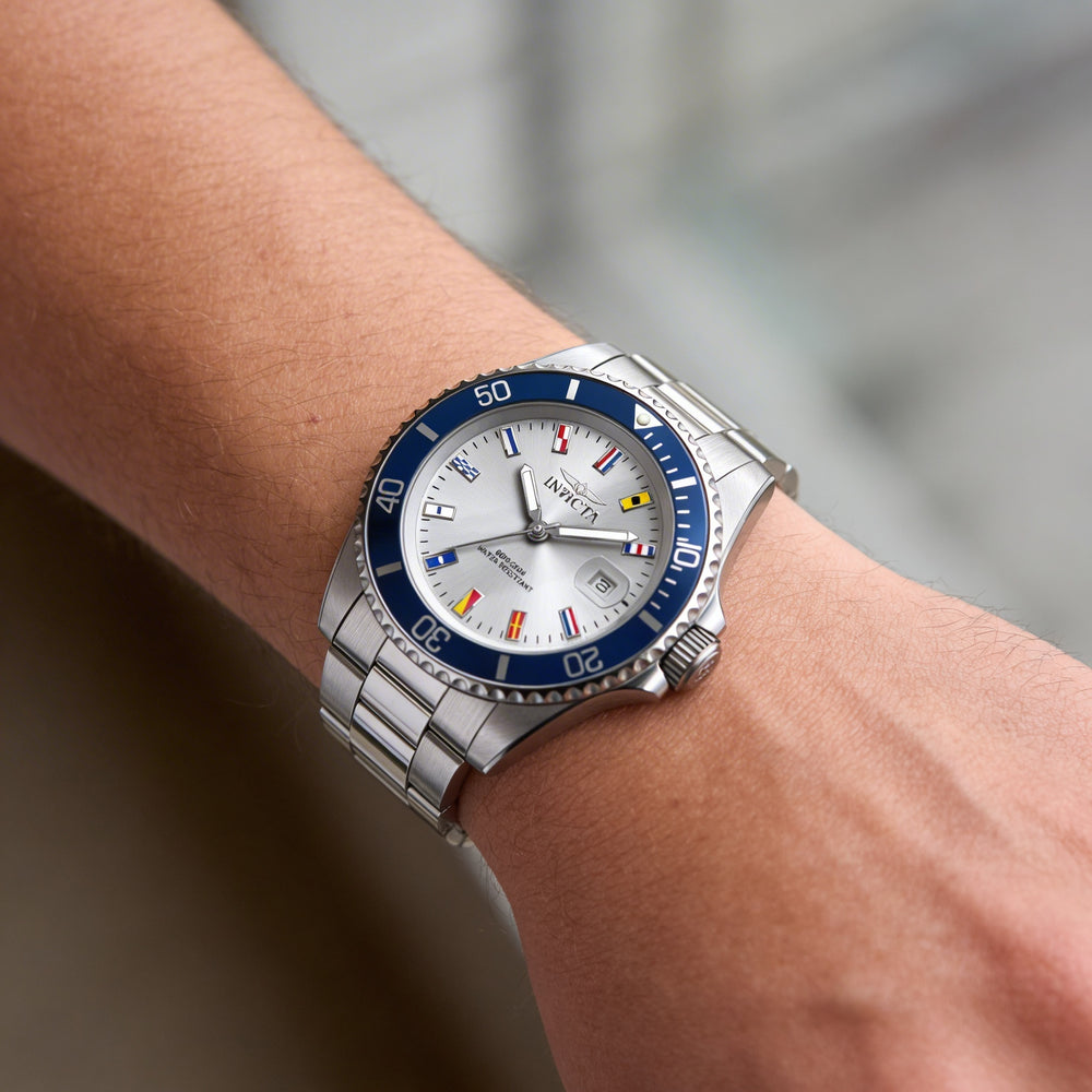 Invicta Pro Diver 49885 Unisex Silver Dial Stainless Steel Bracelet Quartz 20 ATM Watch 40mm Case