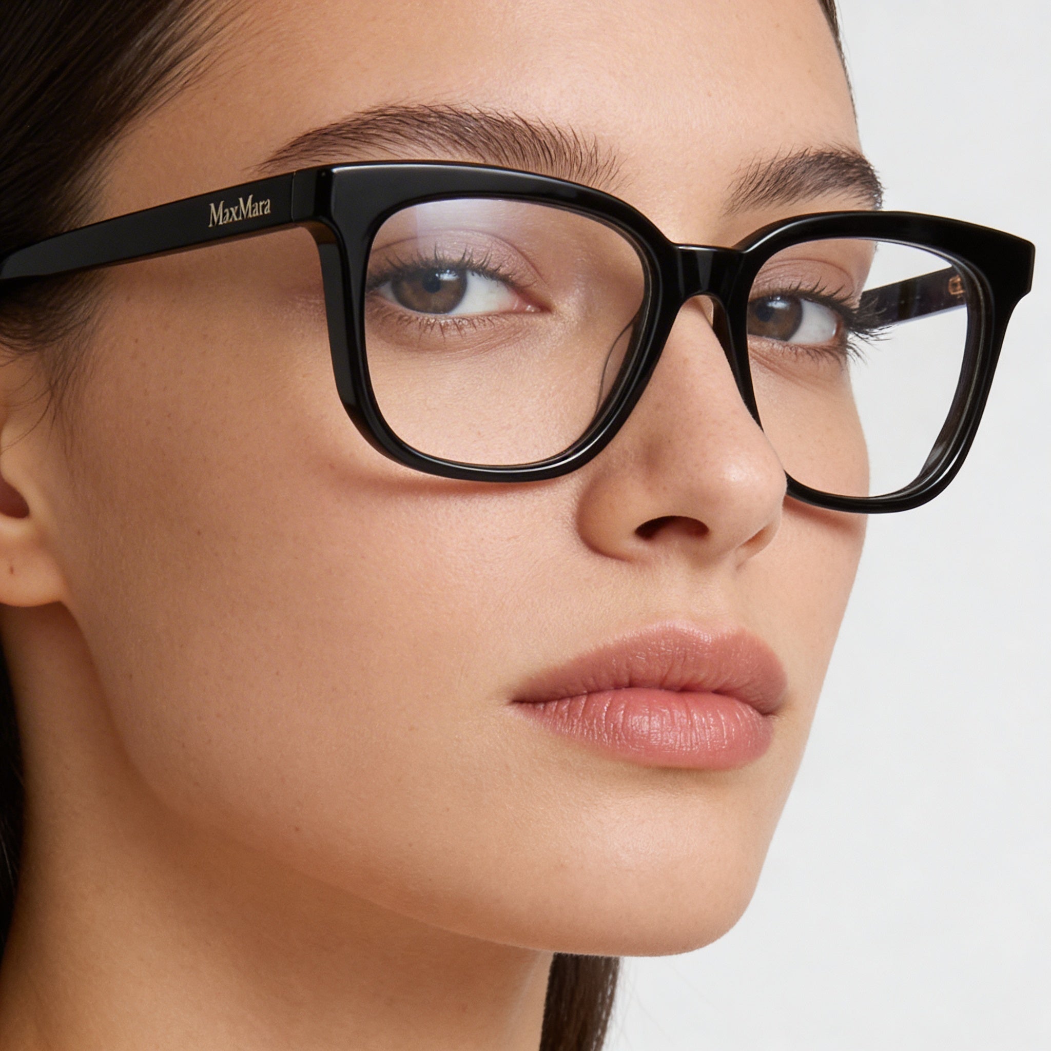 Gafas MaxMara modernas para mujer con montura de plástico negro brillante y lentes transparentes, talla 51-16-140, Photo 4