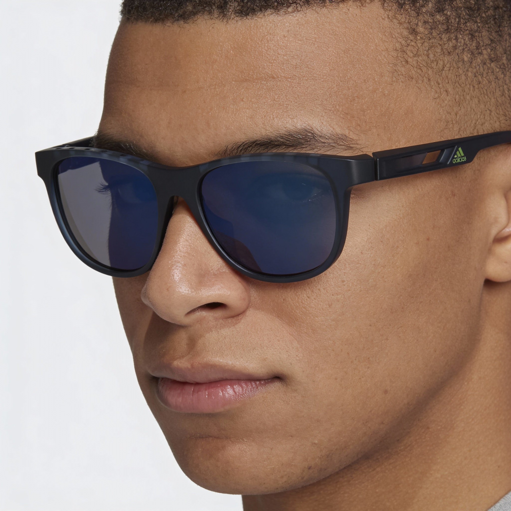 Gafas de sol unisex adidas Sp002292v con montura de plástico TR90 azul, protección 100 % UVA/UVB y lentes de plástico no polarizadas de 55 mm, Photo 4