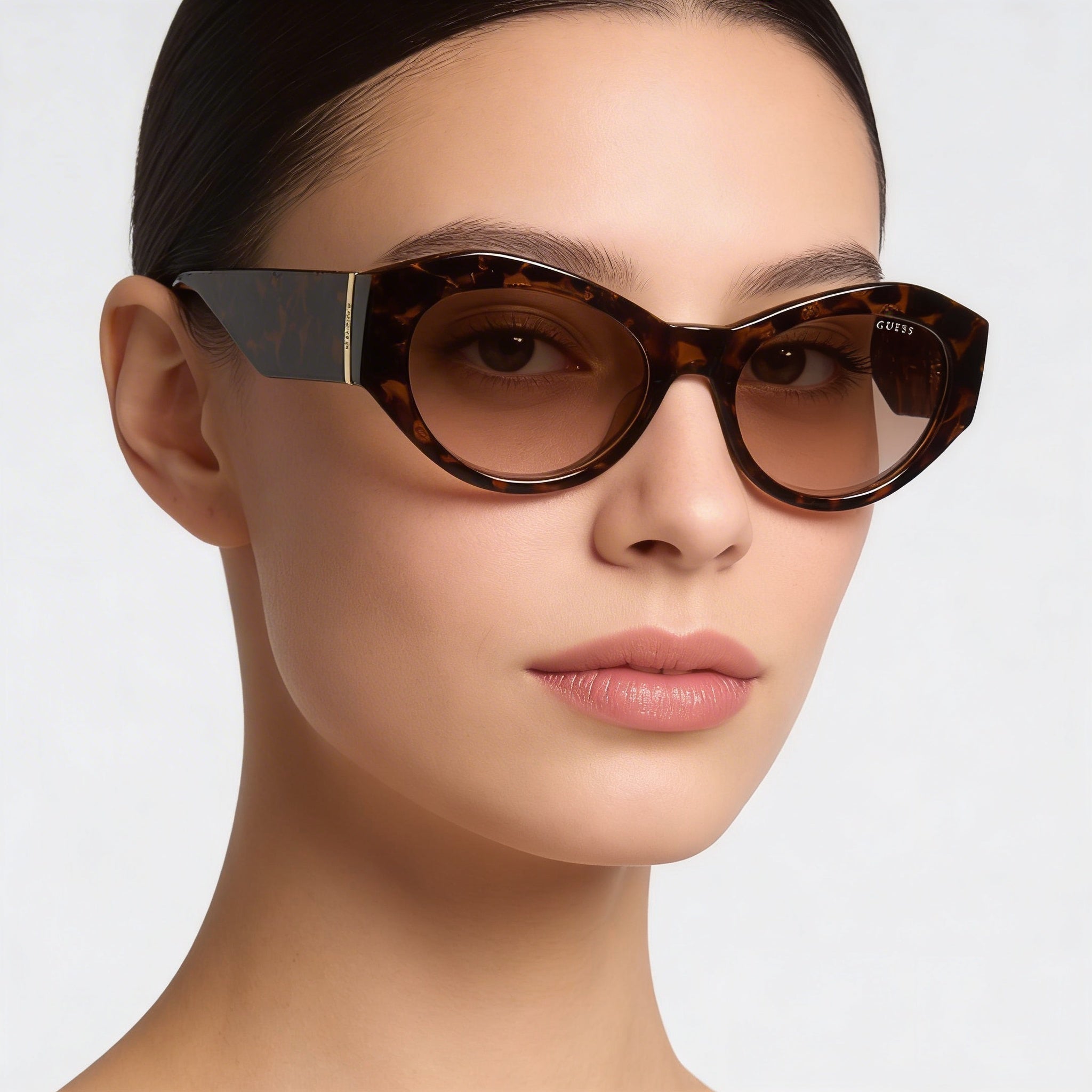Guess GU772852G52 Women's Oval Dark Havana Gradient Brown Plastic Brown Mirrored Non-Polarized UV Protection 52mm, Photo 5