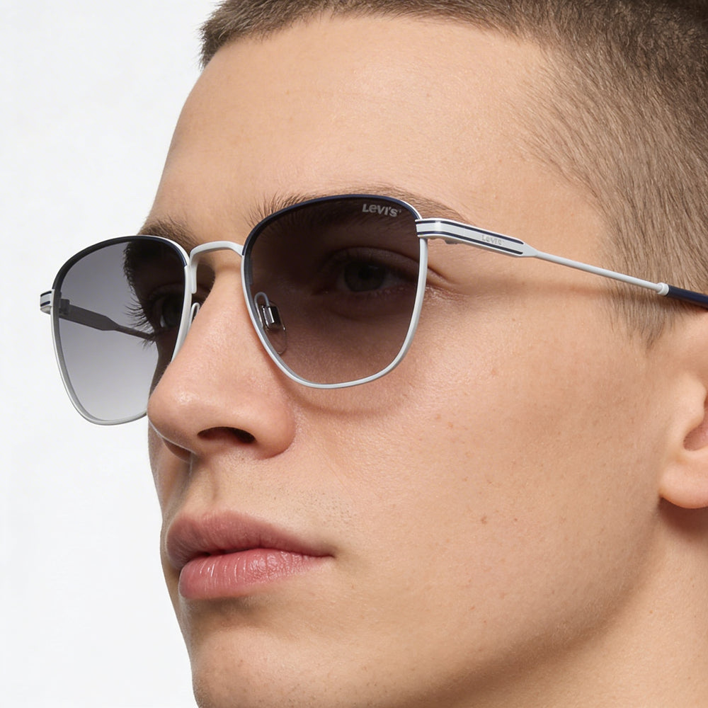 Gafas de sol Levi's 1016 rectangulares unisex de acero inoxidable no polarizadas con protección UV, azul gris mate, gris oscuro degradado de 52 mm