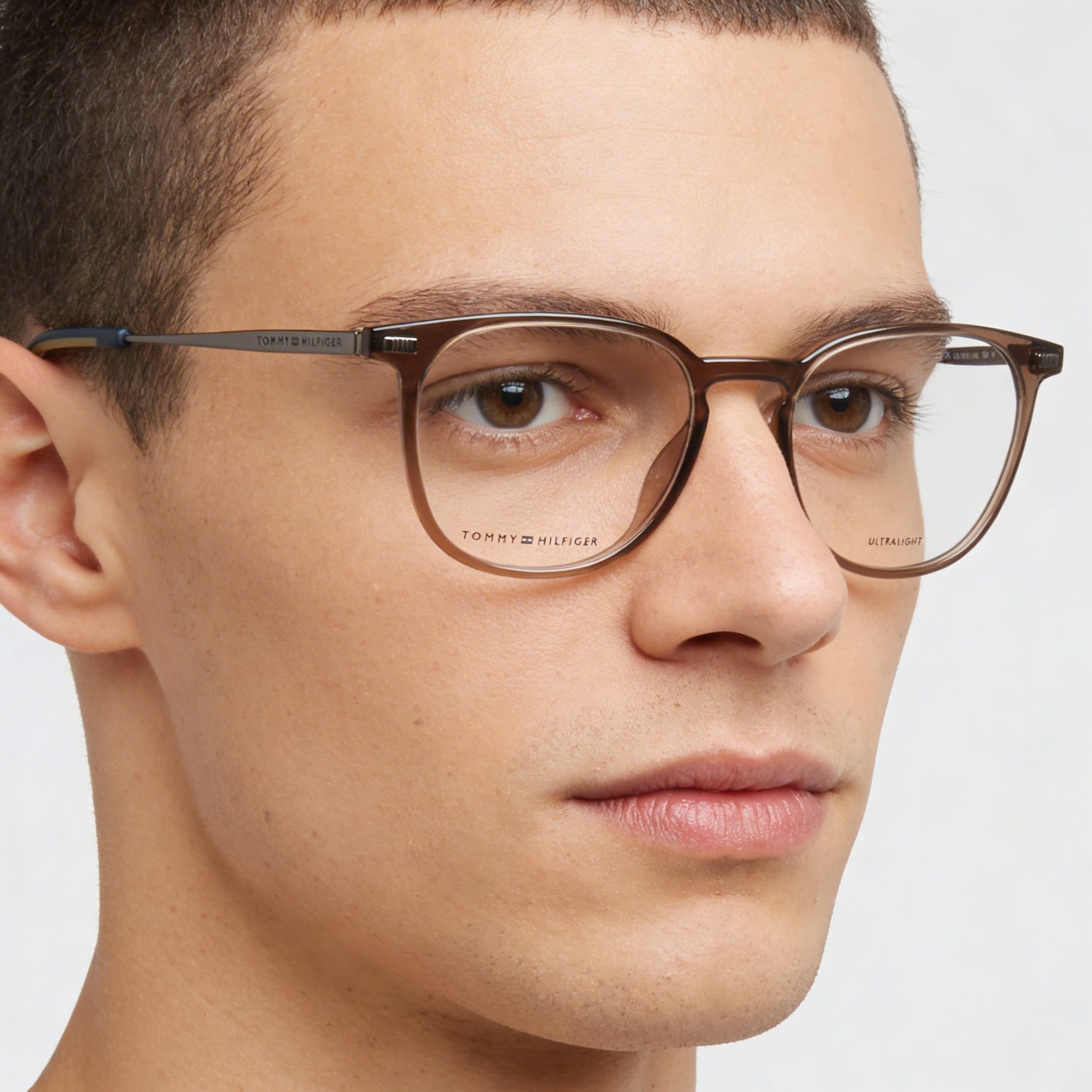 Tommy Hilfiger Casual Style Men's Eyeglasses with Polyamide Injected Grilamid Frame and Plastic Lenses 51mm, Photo 4