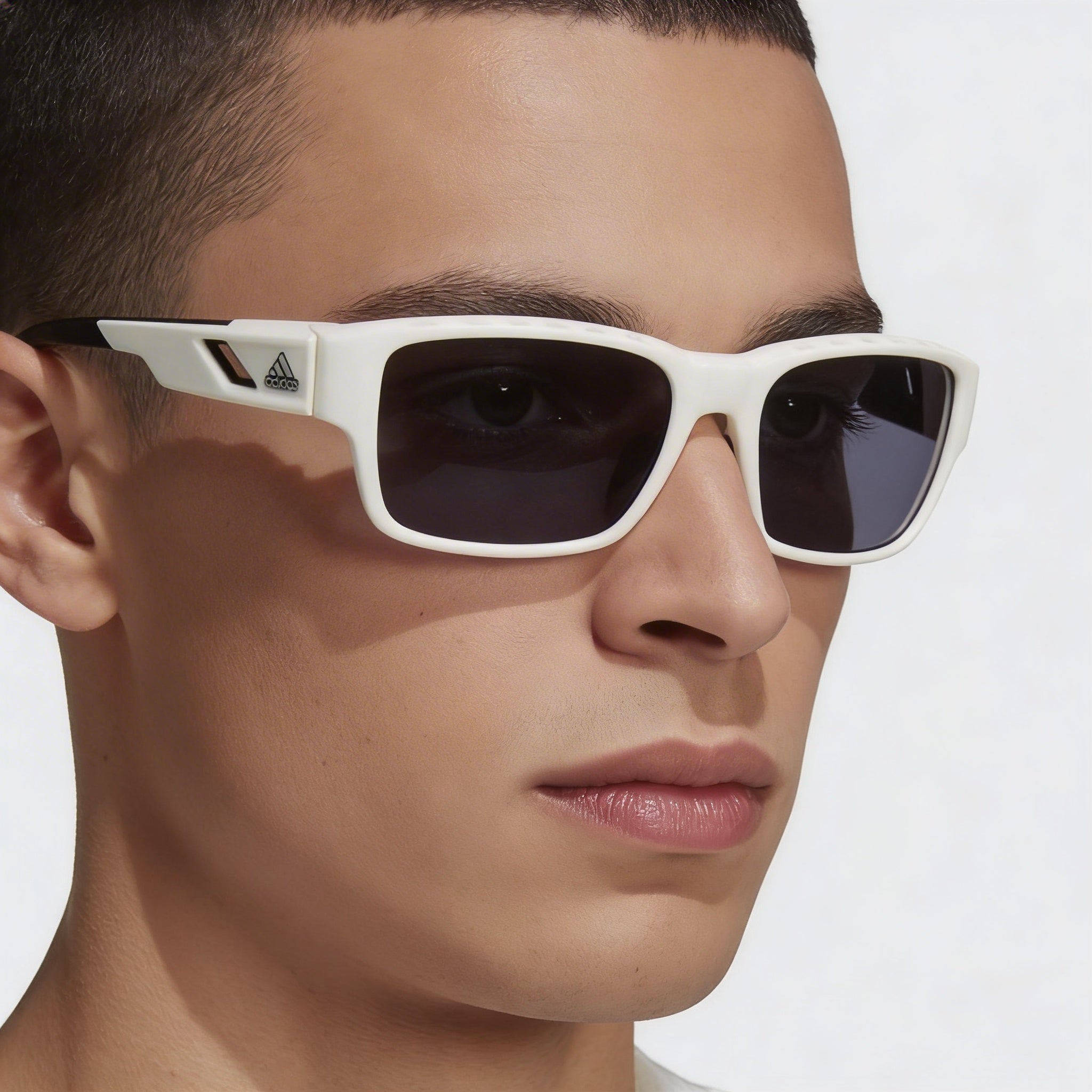 Gafas de sol adidas Sp0069 para hombre con montura inyectada, montura blanca ahumada y lentes ahumadas, 61 mm, Photo 5