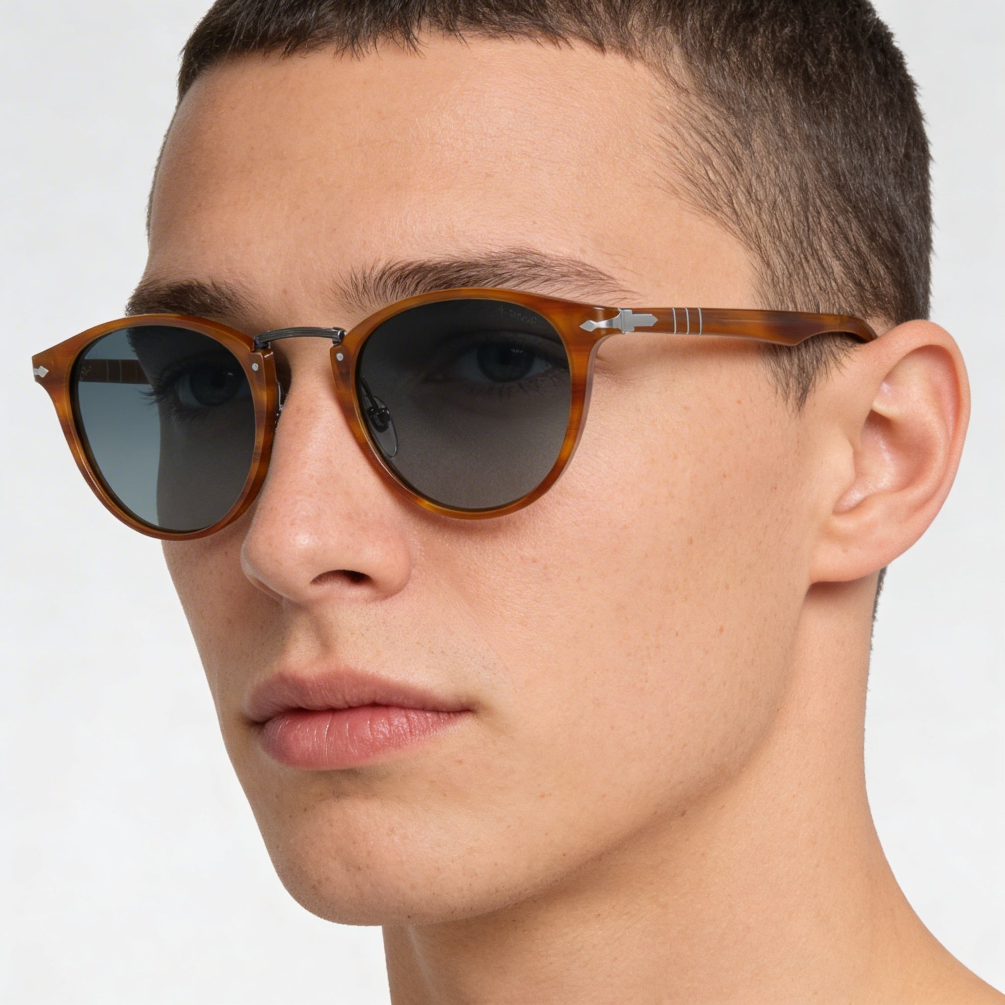 Gafas de sol unisex Persol Po3108s de acetato marrón a rayas, polarizadas, con degradado azul y protección UV 100 %, 49 mm, Photo 5