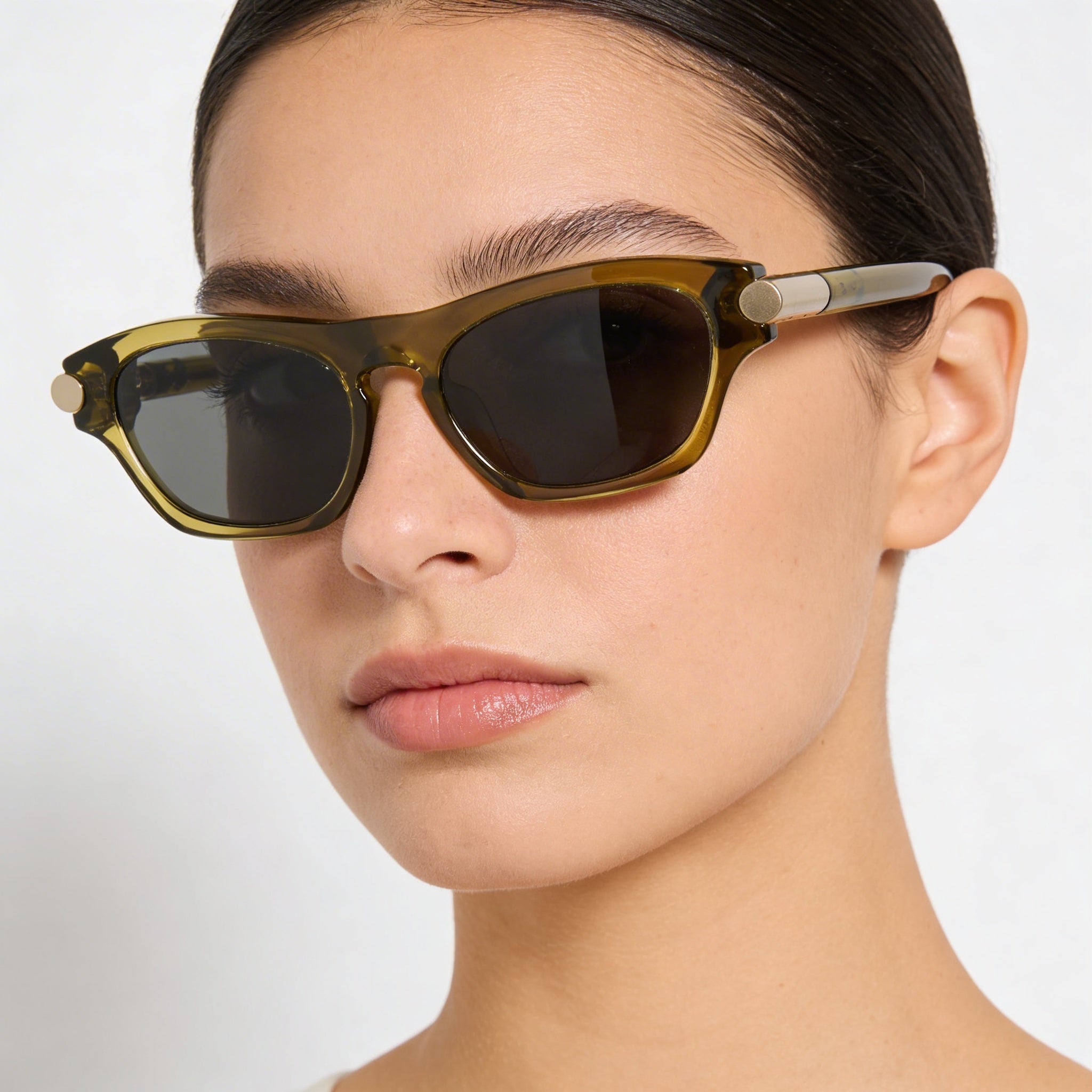 Gafas de sol de mujer Burberry Pillow Collection cateye verdes de acetato con lentes negras, 54 mm de ancho de lente, Photo 5