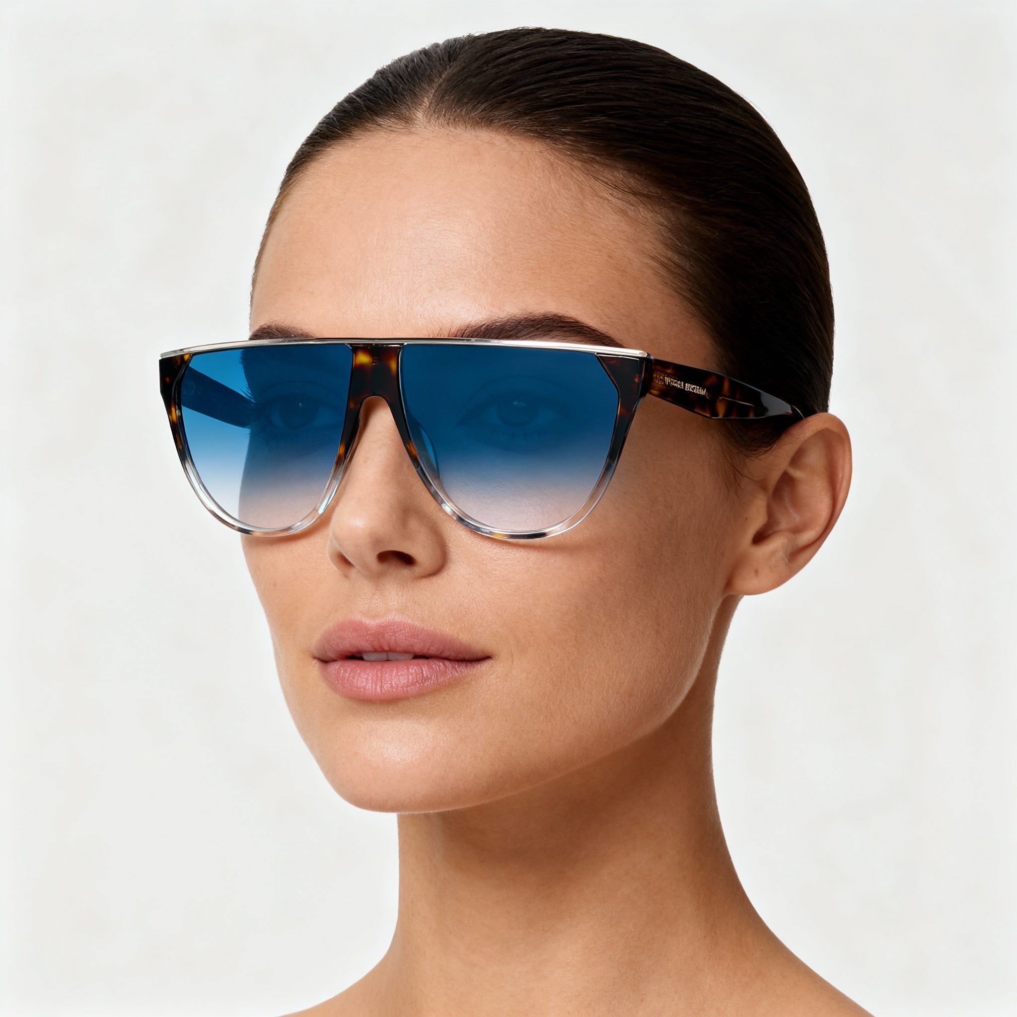 Victoria Beckham VB682S Women's Dark Havana Frame Sunglasses, Lens Width 61mm, Bridge 13mm, Temple Length 145mm, Photo 4