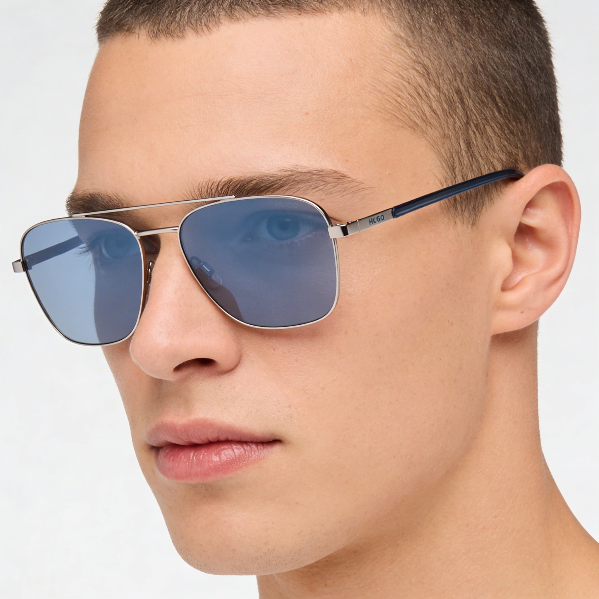 Gafas de sol de piloto de metal moderno de rutenio para hombre HUGO con lentes de acero inoxidable sin polarizar con protección UV de 57 mm, Photo 3
