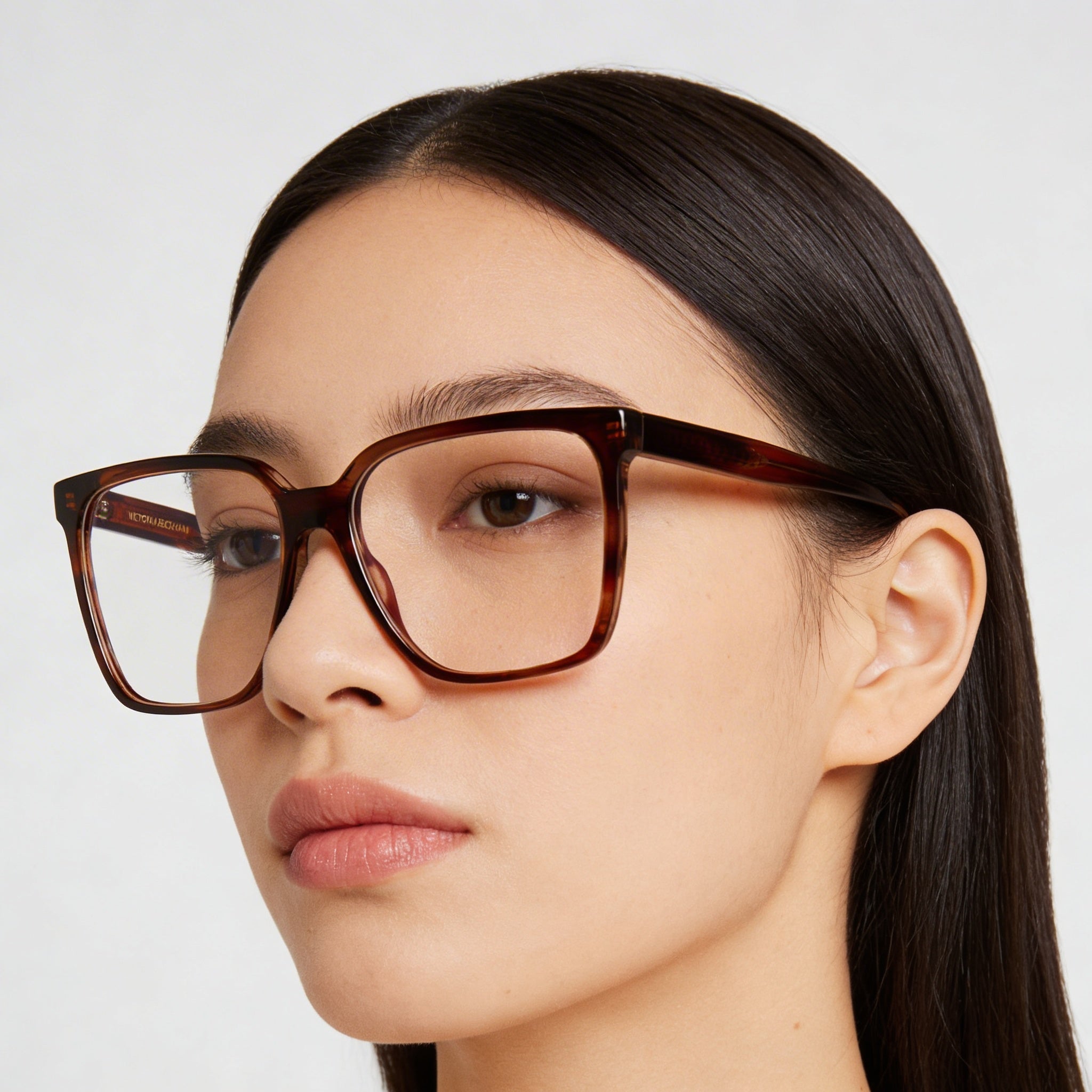 Victoria Beckham Women's VB2669 Brown Horn Optical Frames with Clear Demo Lenses, Prescription Ready (55-15-140), Photo 3