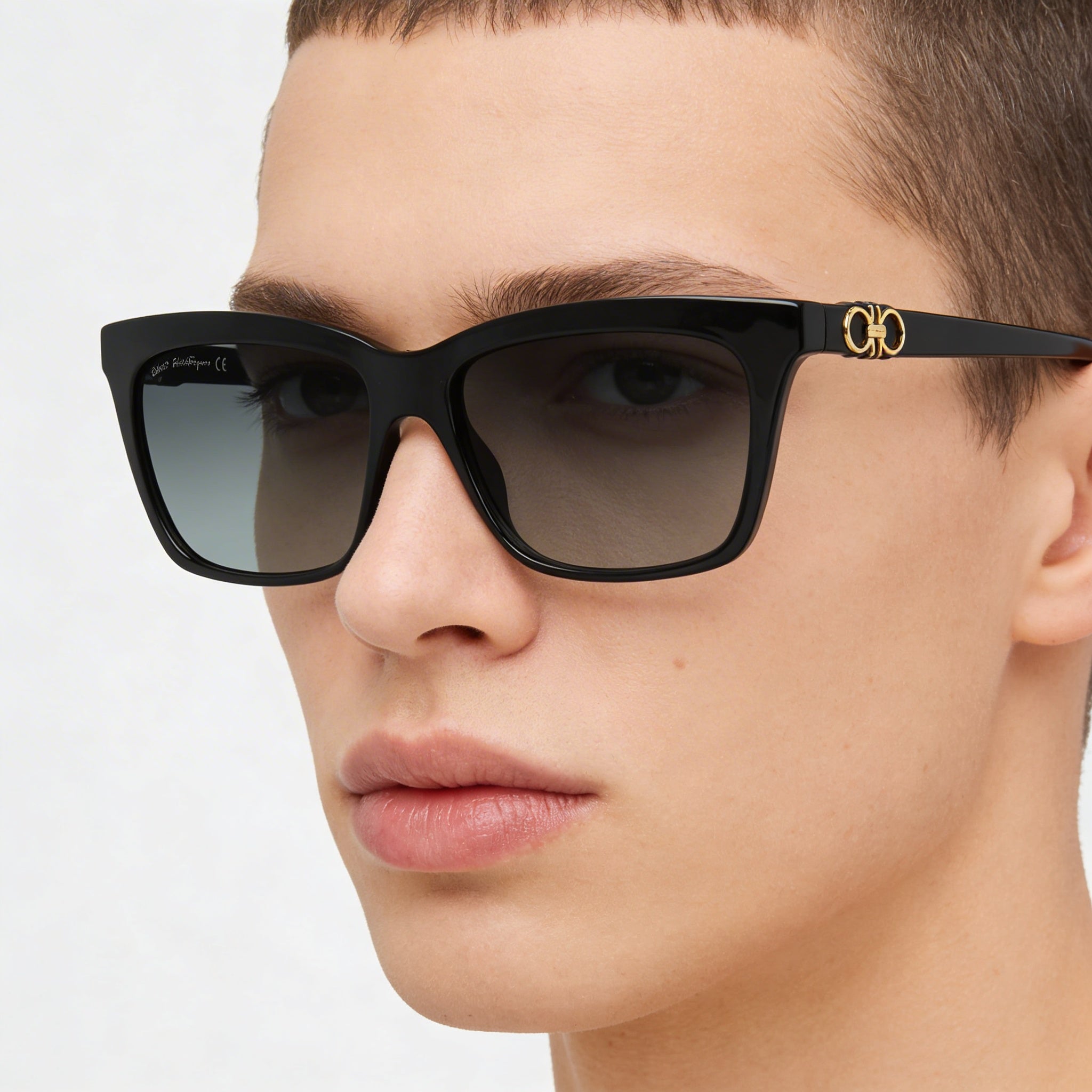 Salvatore Ferragamo SF1027S Unisex Square Plastic Black Grey Gradient Gradient Blue Lenses 55mm UV Protection, Photo 3