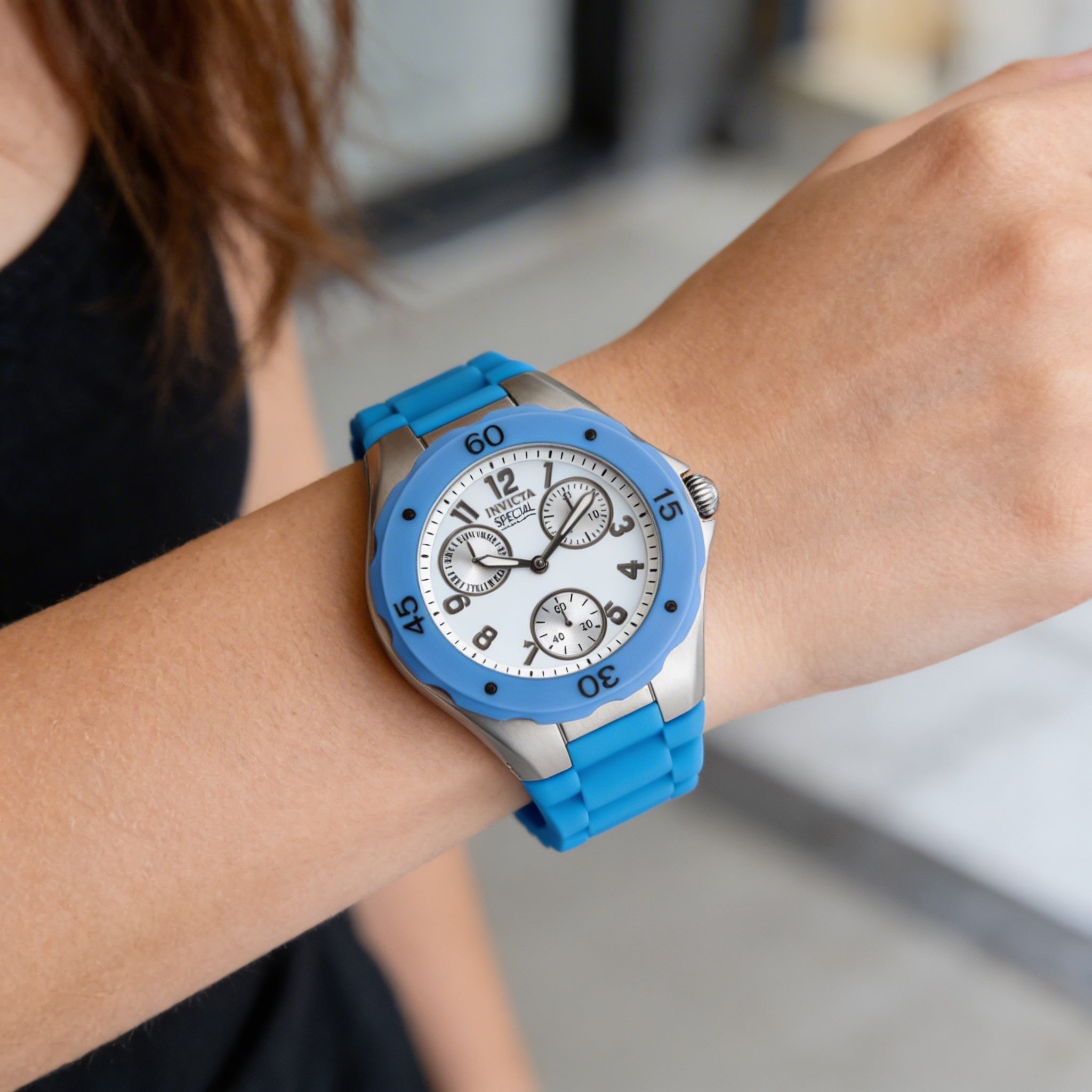 Reloj Invicta Angel IN-18795-AMZUK para mujer, de cuarzo japonés, con fecha y día, correa de silicona y acero inoxidable azul claro y blanco, 38 mm, Photo 2