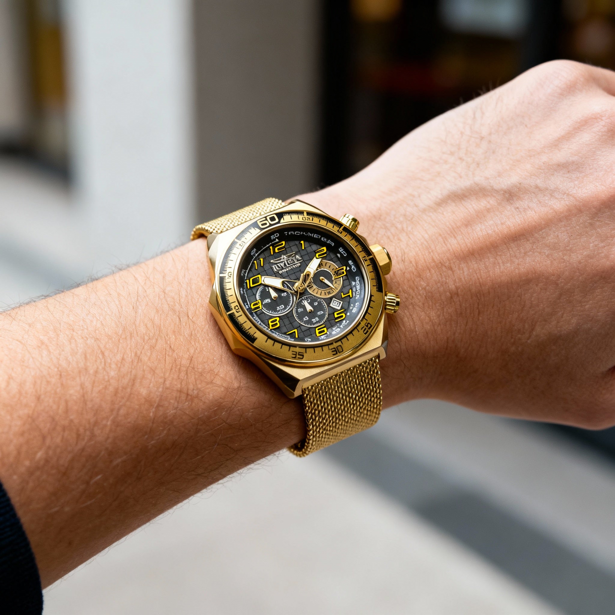 Reloj unisex Invicta Racing 47903 de cuarzo con cronógrafo en tono dorado y esfera negra con pulsera de acero inoxidable de 50 mm., Photo 4