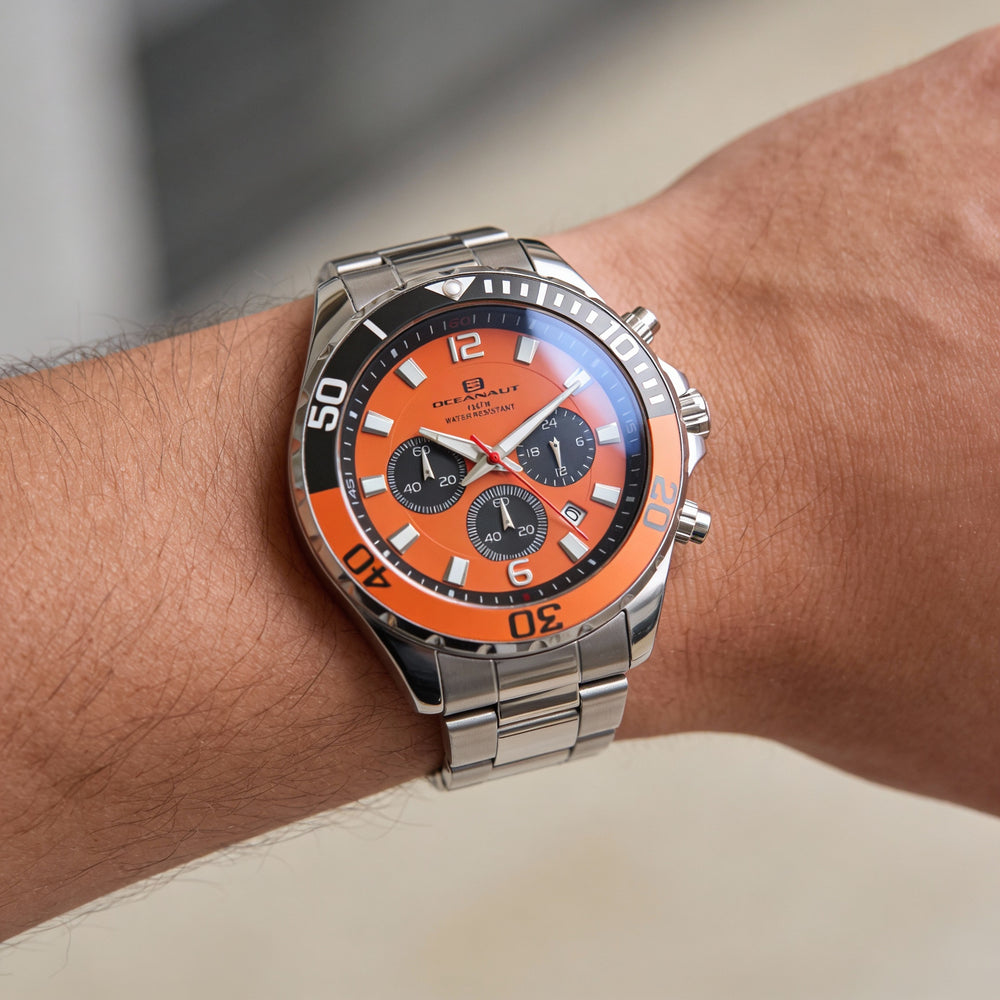 Reloj de cuarzo Oceanaut Sevilla para hombre, con caja y pulsera de acero inoxidable, esfera naranja, cronógrafo, fecha, 45 mm, resistente al agua hasta 100 m.