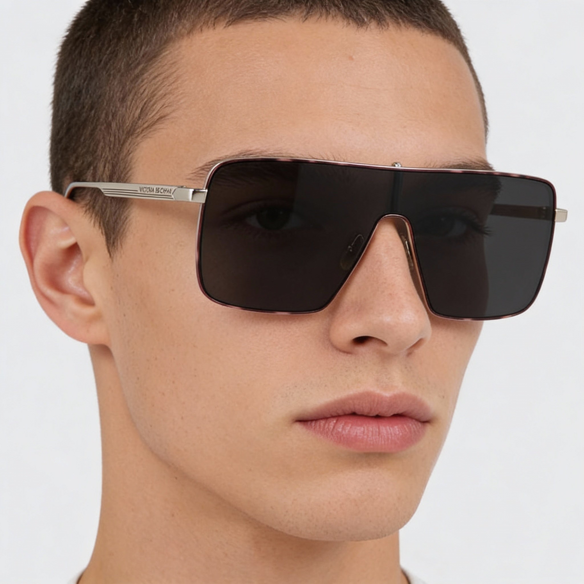 Gafas de sol Victoria Beckham Modern VB238S unisex de metal dorado ahumado con protección UV de 58 mm, Photo 5