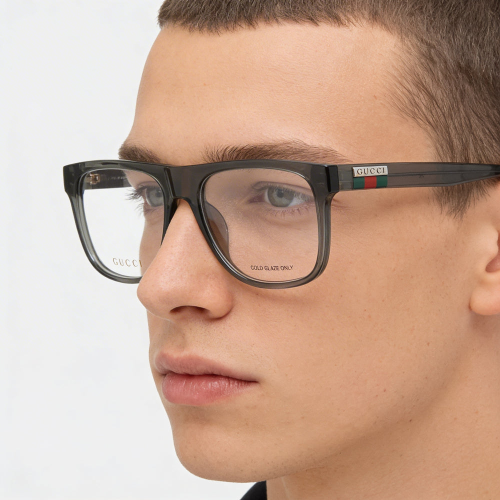 Gafas de vista Gucci Modern para hombre, montura completa de plástico gris transparente brillante, ancho de lente de 56 mm