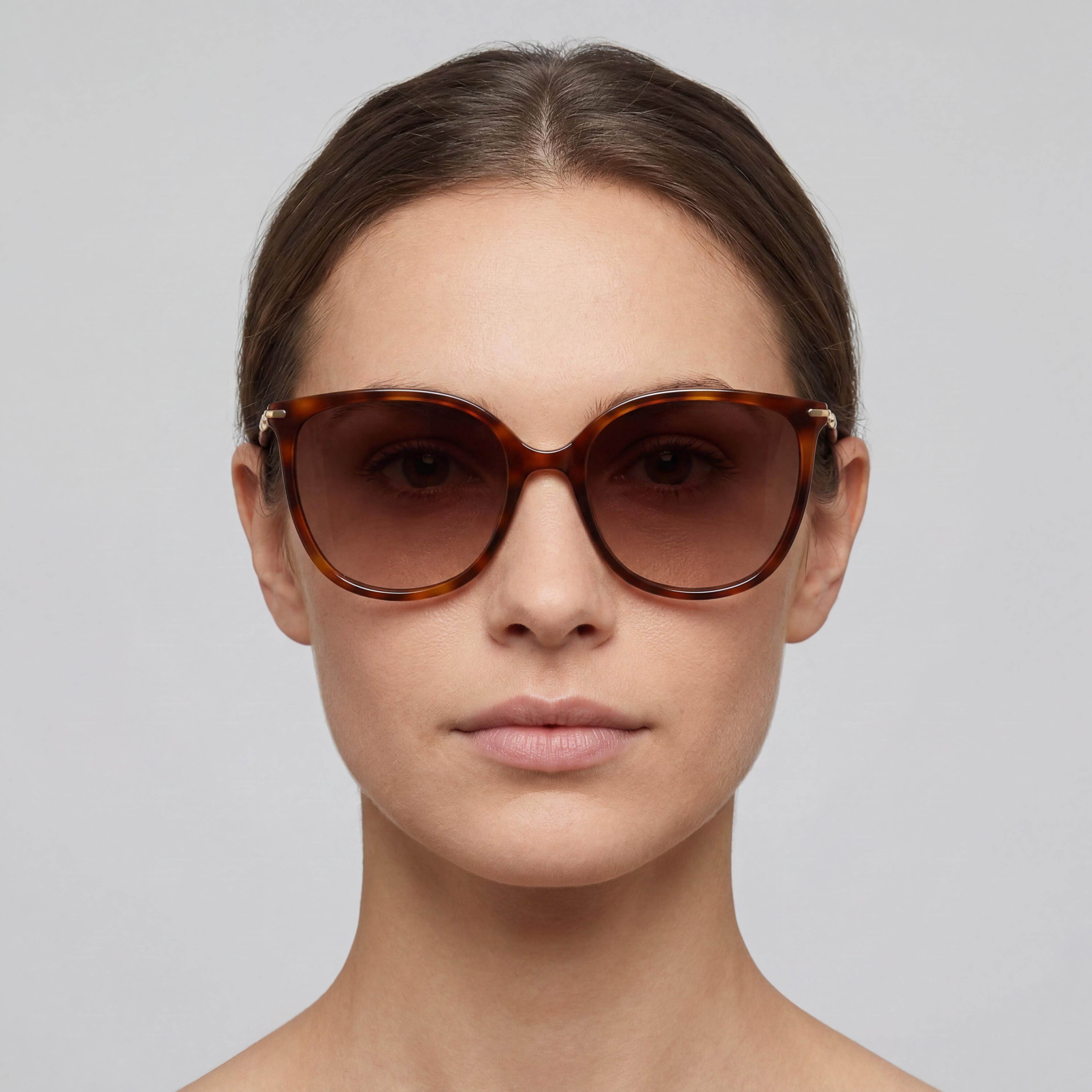 Gafas de sol de acetato Carolina Herrera modernas para mujer con montura Habana marrón y lentes no polarizadas marrones degradadas de 55 mm, Photo 4