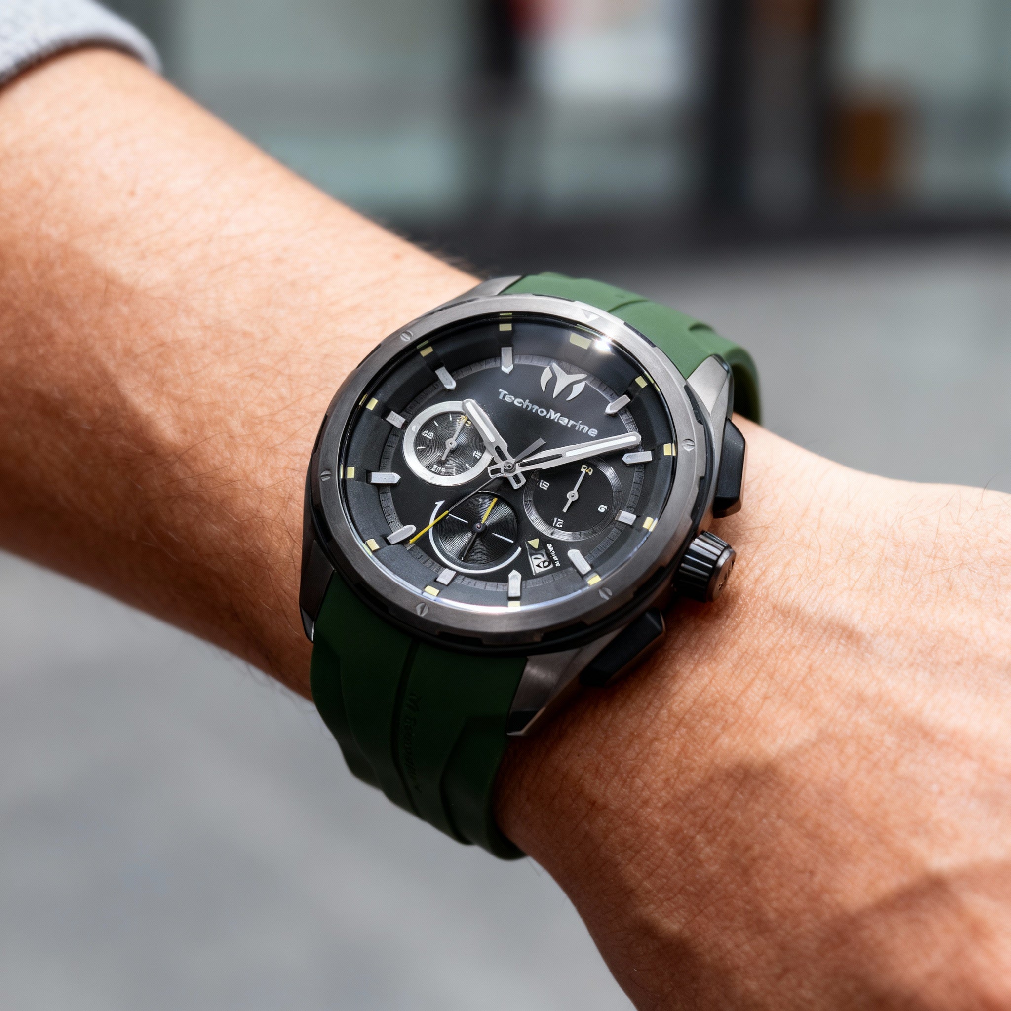 TechnoMarine OCEAN - NOMAD TM-318100 Unisex Quartz Chronograph Watch, Grey Stainless Steel Case, Black Dial, 43mm