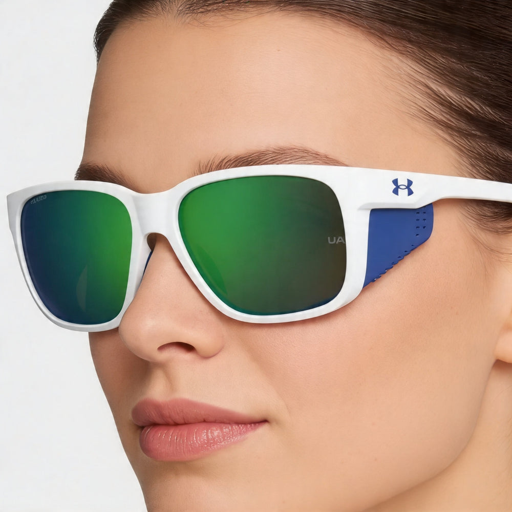 Under Armour Outdoor Gafas de Sol para Mujer, Blancas, Azules y Verdes, Montura de Poliamida, Polarizadas, Protección UV, 58 mm