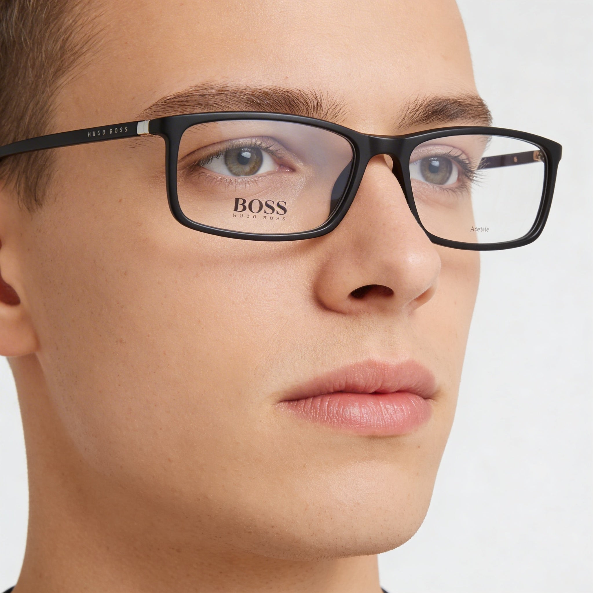 Hugo Boss 0680/It Unisex Sunglasses featuring a Grey Plastic Frame and Grey Polycarbonate Non-Polarized Lenses, 55mm, Photo 4