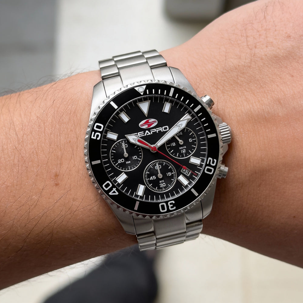 Reloj Seapro para hombre con movimiento de cuarzo, esfera negra, caja de acero inoxidable, brazalete de acero inoxidable, resistente al agua.