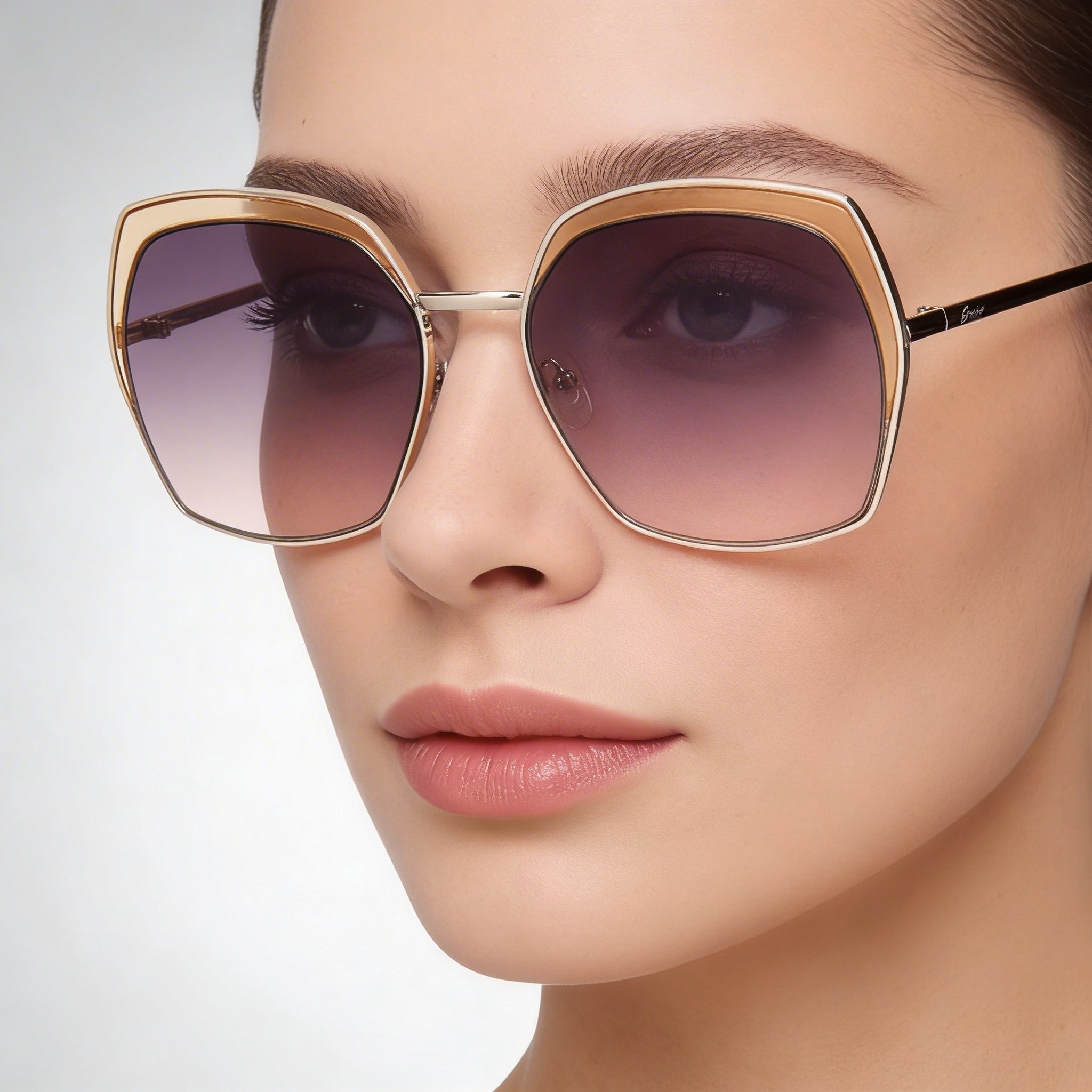 Gafas de sol Guess Classic para mujer, color dorado antiguo, con forma de mariposa, con degradado marrón, no polarizadas, protección UV del 100%, 59 mm, Photo 4