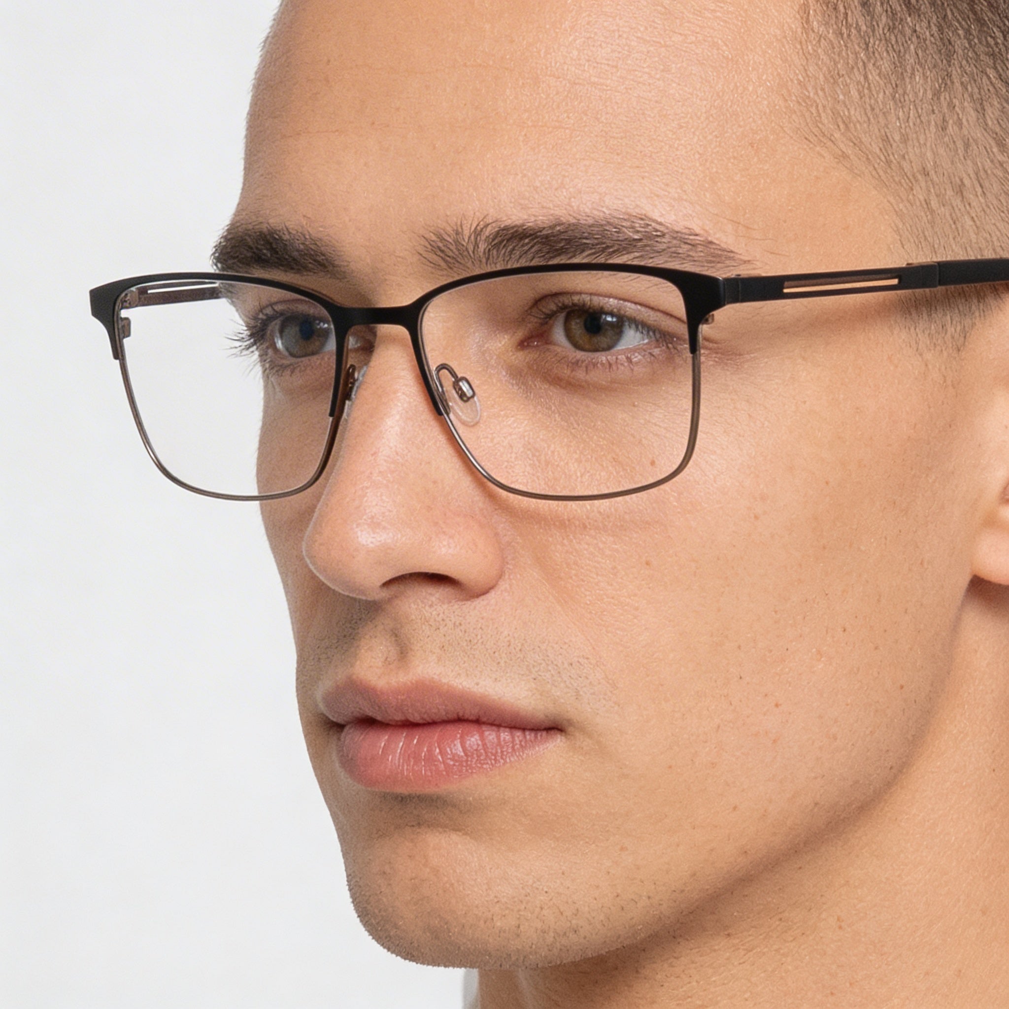 Montura de gafas oftálmicas Flexon E1160 para hombre en negro mate, ancho de lente de 57 mm, puente de 18 mm y longitud de patilla de 150 mm., Photo 4
