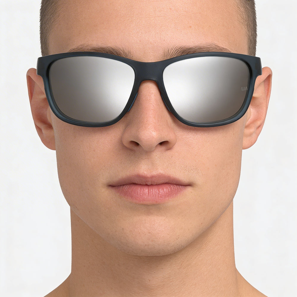 Gafas de sol unisex Under Armour UA Undeniable sin polarizar con protección UV y montura azul oscuro transparente con cristales azules 61