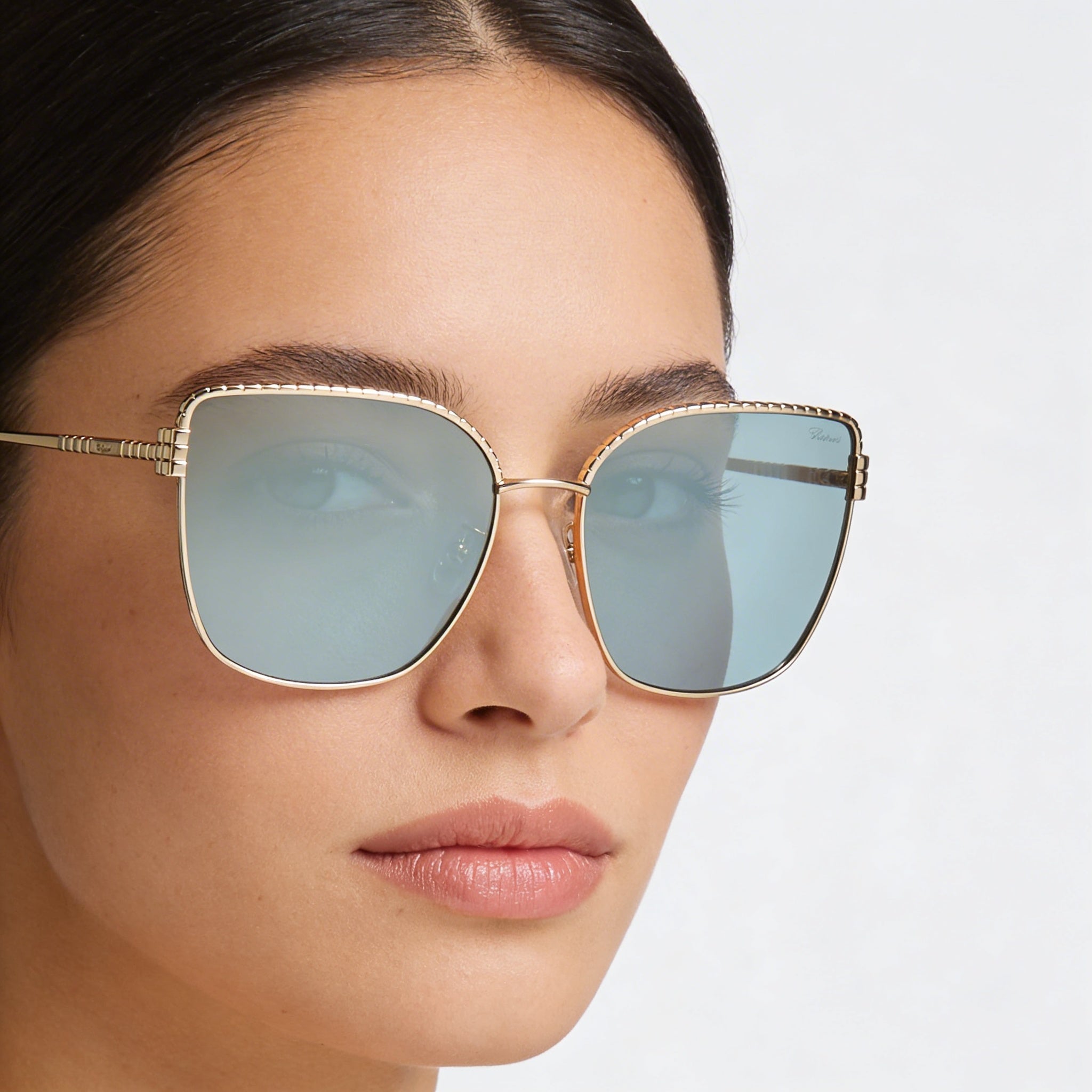 Gafas de sol casuales Chopard para mujer de titanio y oro rosa con lentes azules espejadas con gradiente dorado y protección UV 63-17-135, Photo 4