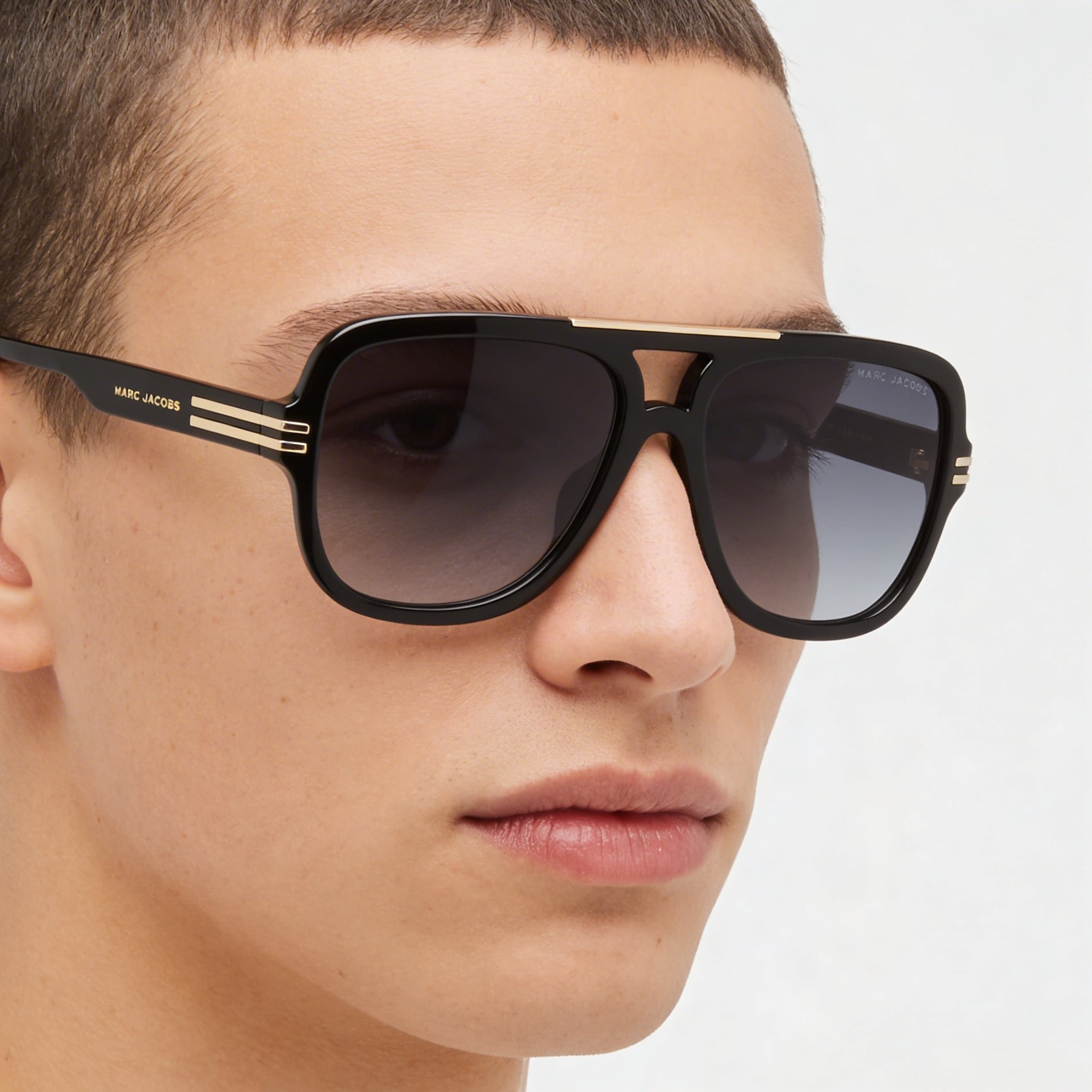 Marc Jacobs Comtemporary Unisex Black Acetate Sunglasses with UV Protection, Dark Grey Shaded Lenses 58mm, Photo 5