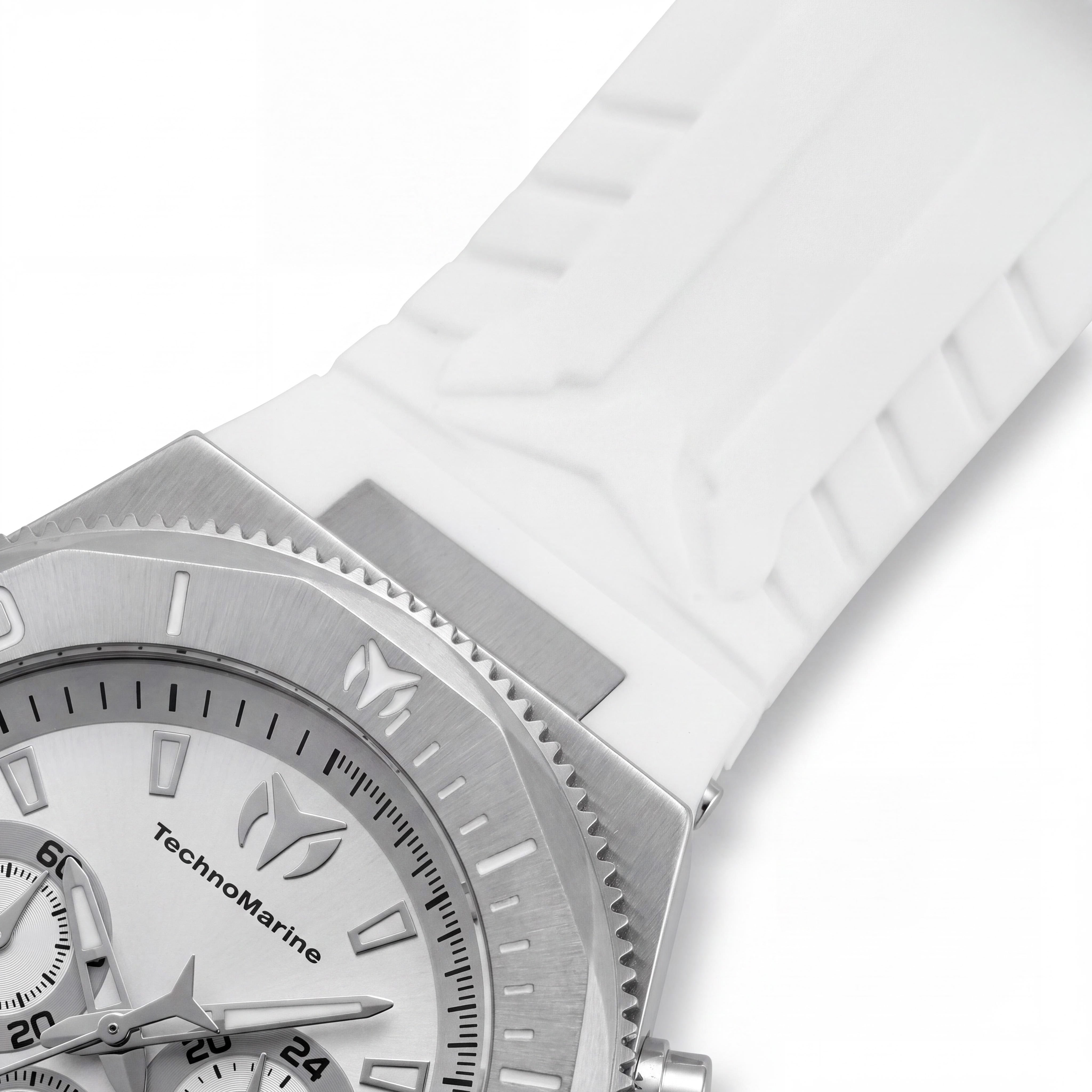 Technomarine Manta TM-224015 Men's Stainless Steel Quartz Chronograph Watch with Silicone Strap, Silver, 49mm, Photo 3