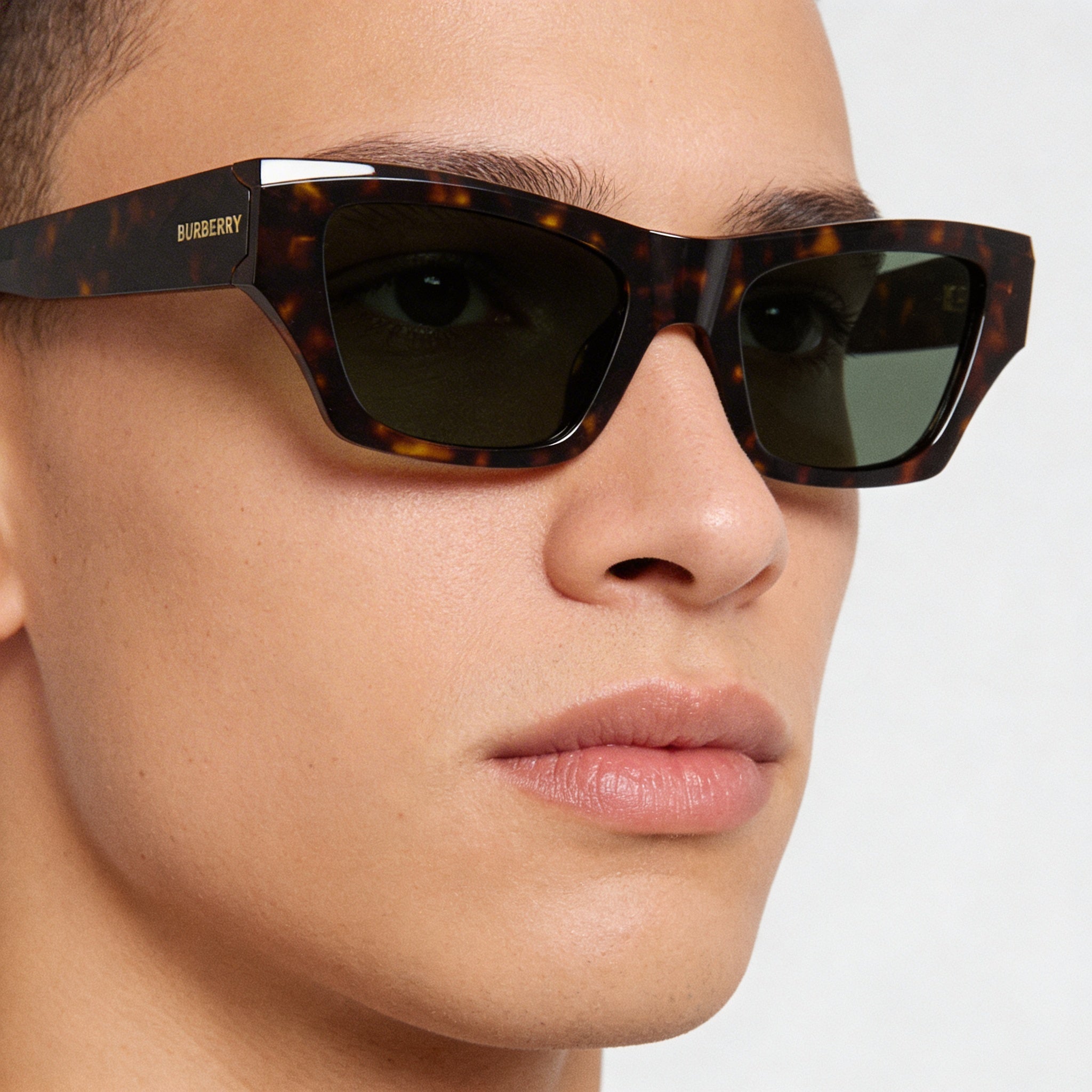 Gafas de sol polarizadas de acetato unisex BURBERRY Wayfarers, montura marrón verde oscuro, lentes gris oscuro 52mm, Photo 4