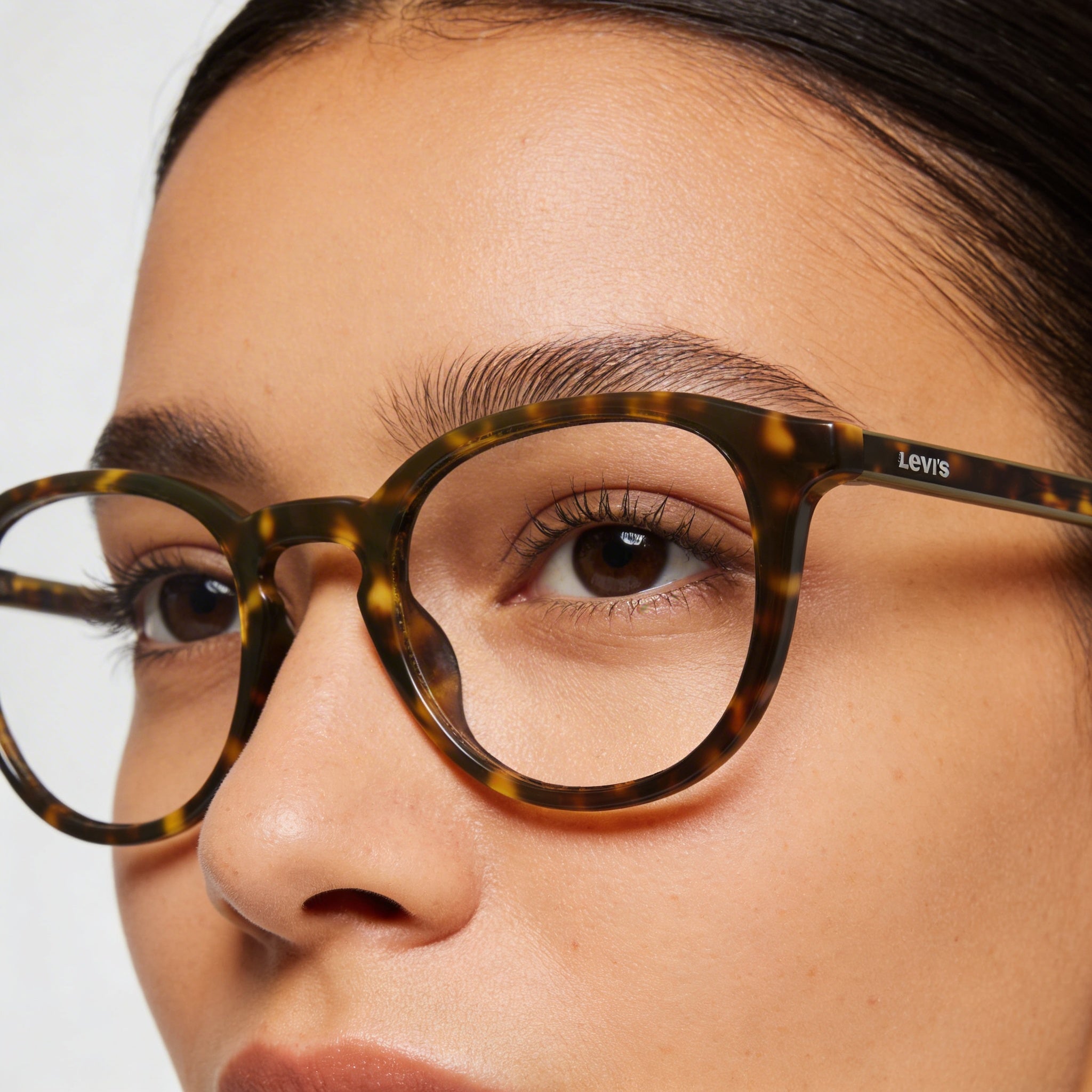 LEVIS Women's Non-polarised Eyeglasses with Plastic Frame Material and Demo Lenses, Lens Width 51mm, Photo 4