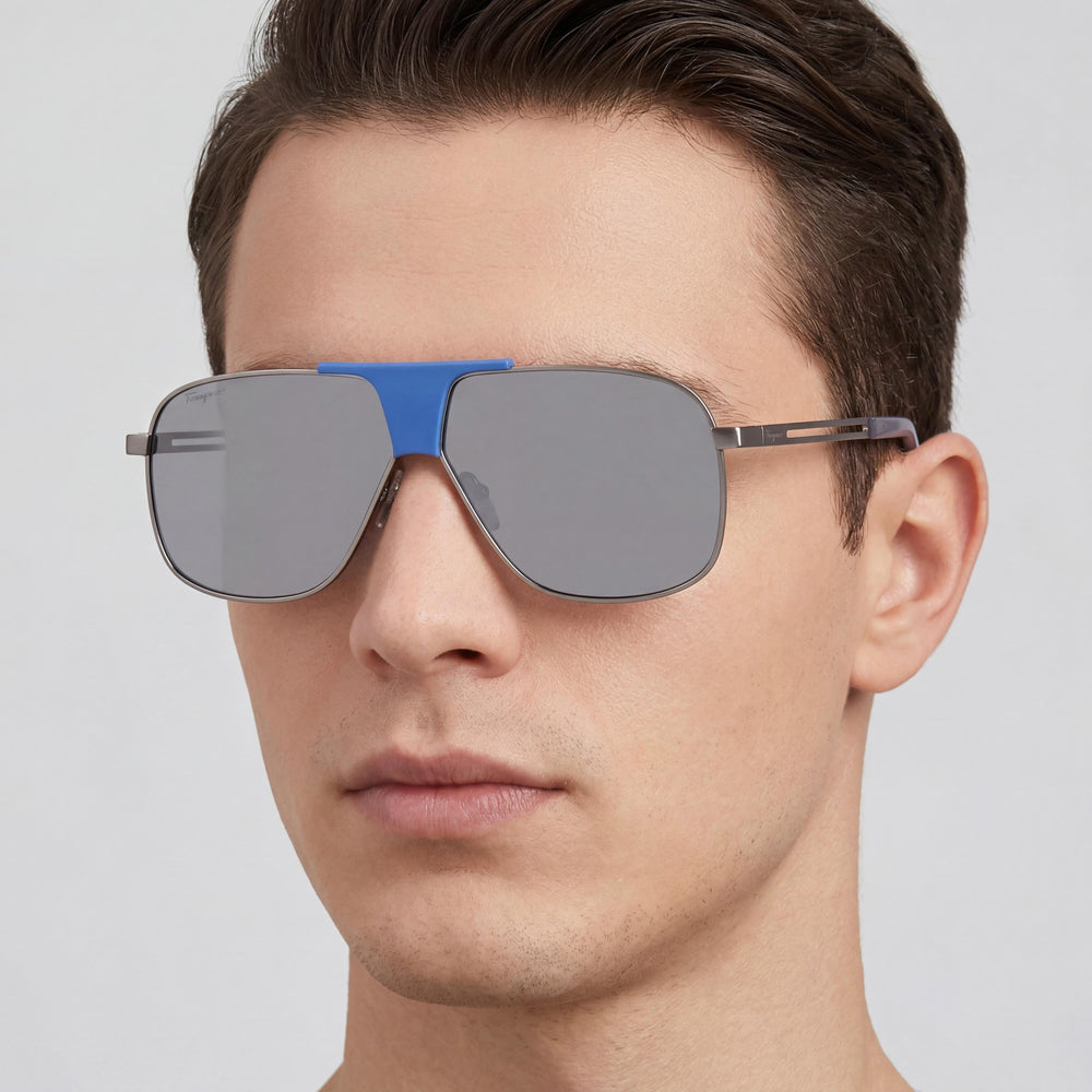 Salvatore Ferragamo SF292S Gafas de sol unisex con montura moderna de acetato en azul rutenio oscuro con lentes a juego 63 mm