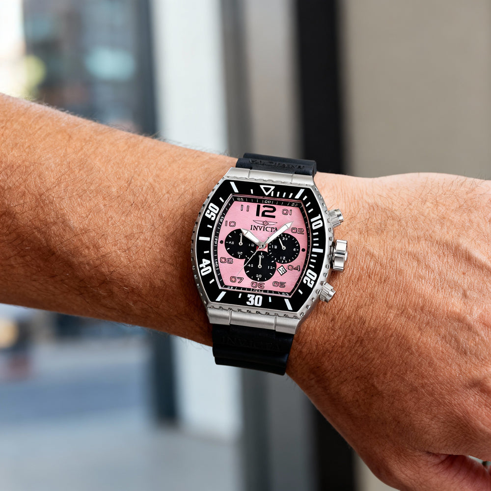 Reloj cronógrafo de cuarzo unisex Invicta Pro Diver 47286, caja de acero inoxidable de 51 mm, esfera rosa, resistente al agua hasta 10 bares.