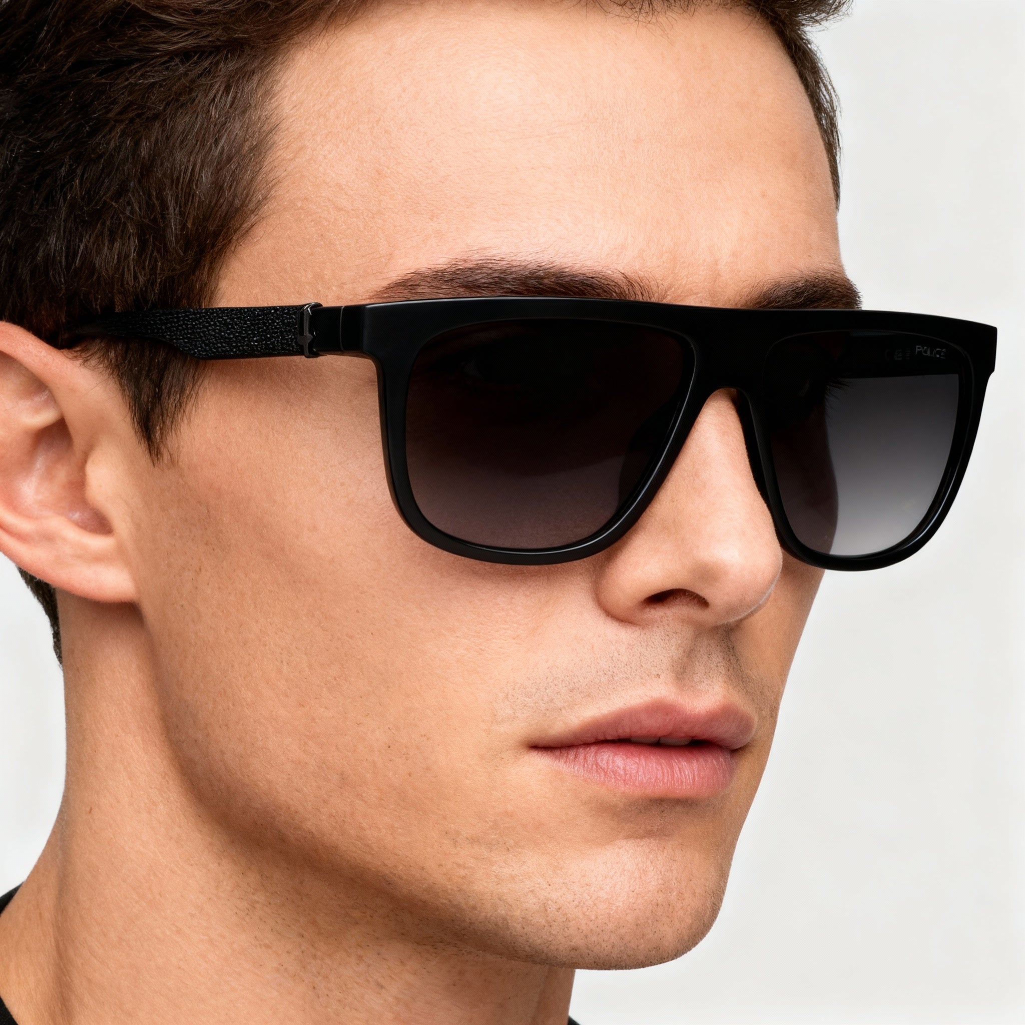 Police Casual Men's Injected Shiny Black Frame Polycarbonate Smoke Gradient Non-Polarized Sunglasses, Photo 4