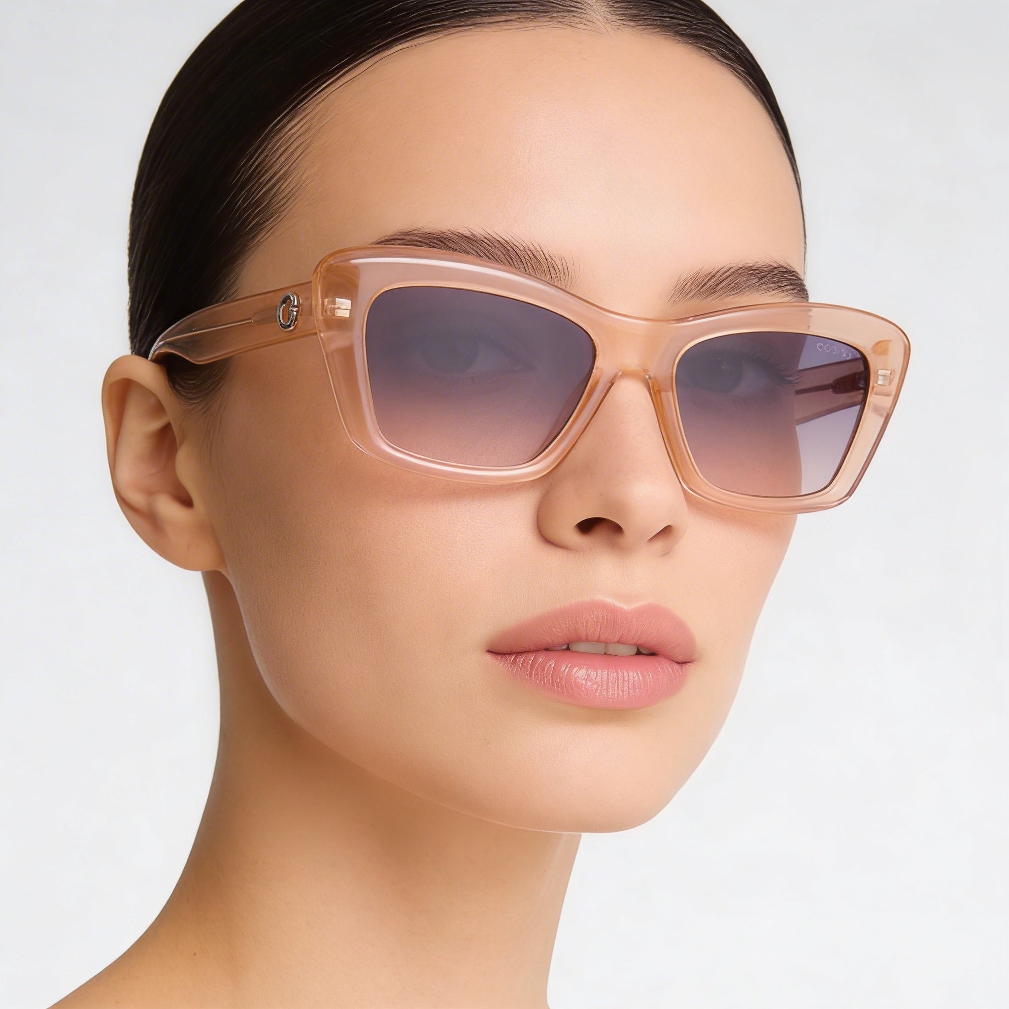 GUESS Women's Plastic Rectangular Sunglasses, Shiny Light Orange, Violet Lenses, UV Protection, 52mm, Photo 4