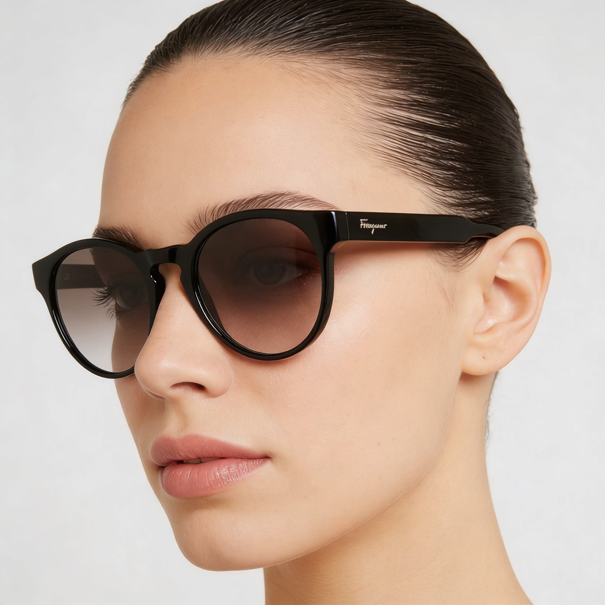 Ferragamo SF1068S Women's Round Retro Black Plastic Grey Gradient Lenses Sunglasses 52mm, Photo 4