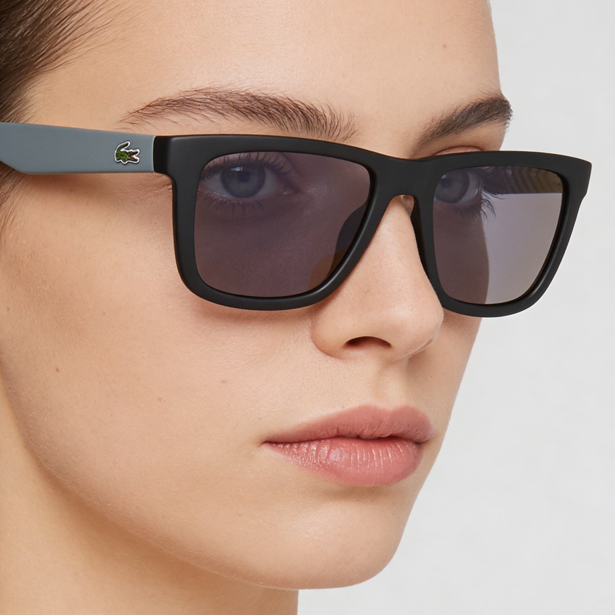 Lacoste Women's Classic Acetate Anti-Reflective Non-Polarized Sunglasses Matte Blue Navy Brown Lens 100% UV Protection 54mm, Photo 3