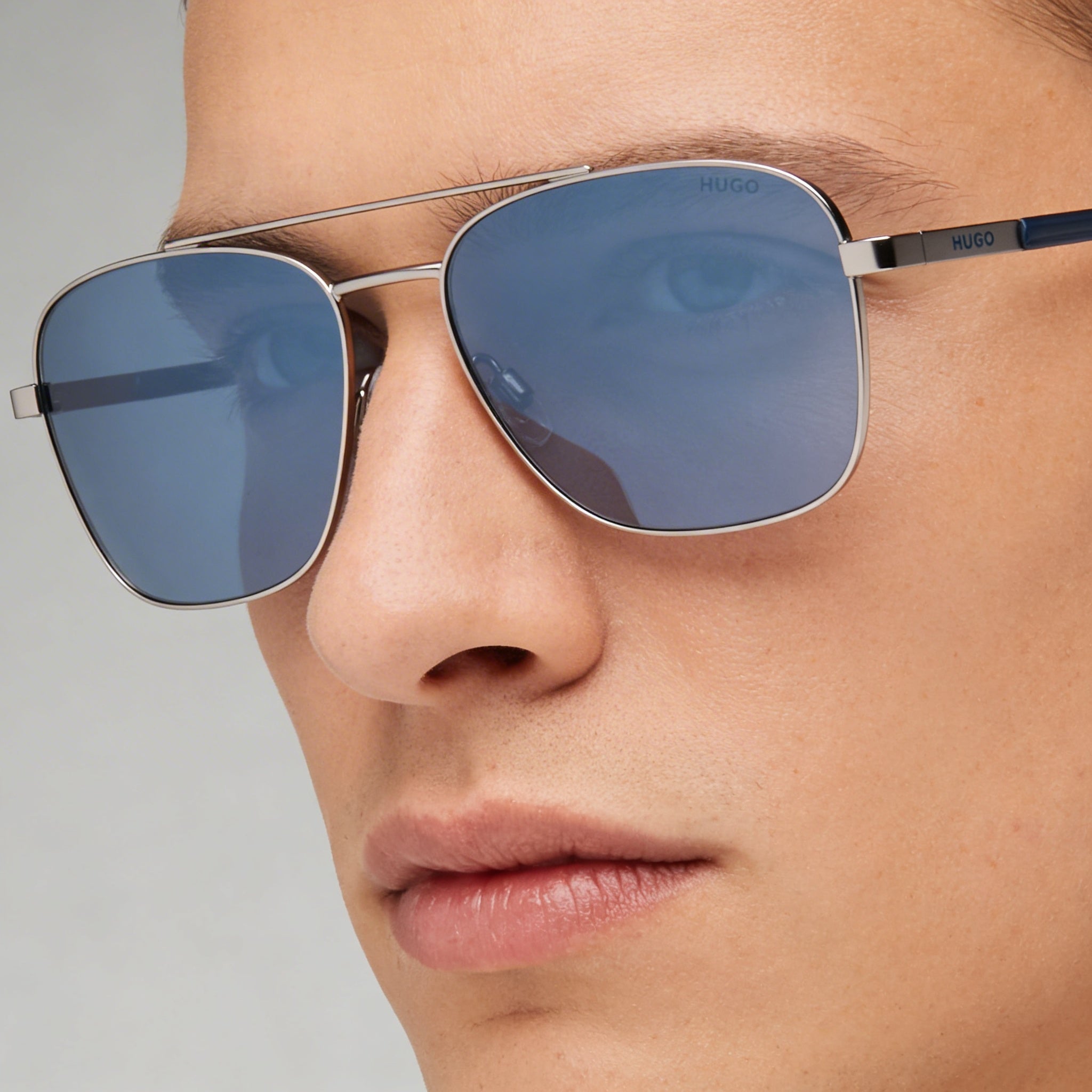 HUGO Modern Men's Pilot Metal Ruthen Sunglasses with Matte Ruthenium Stainless Steel Lenses 57mm UV Protection, Photo 4