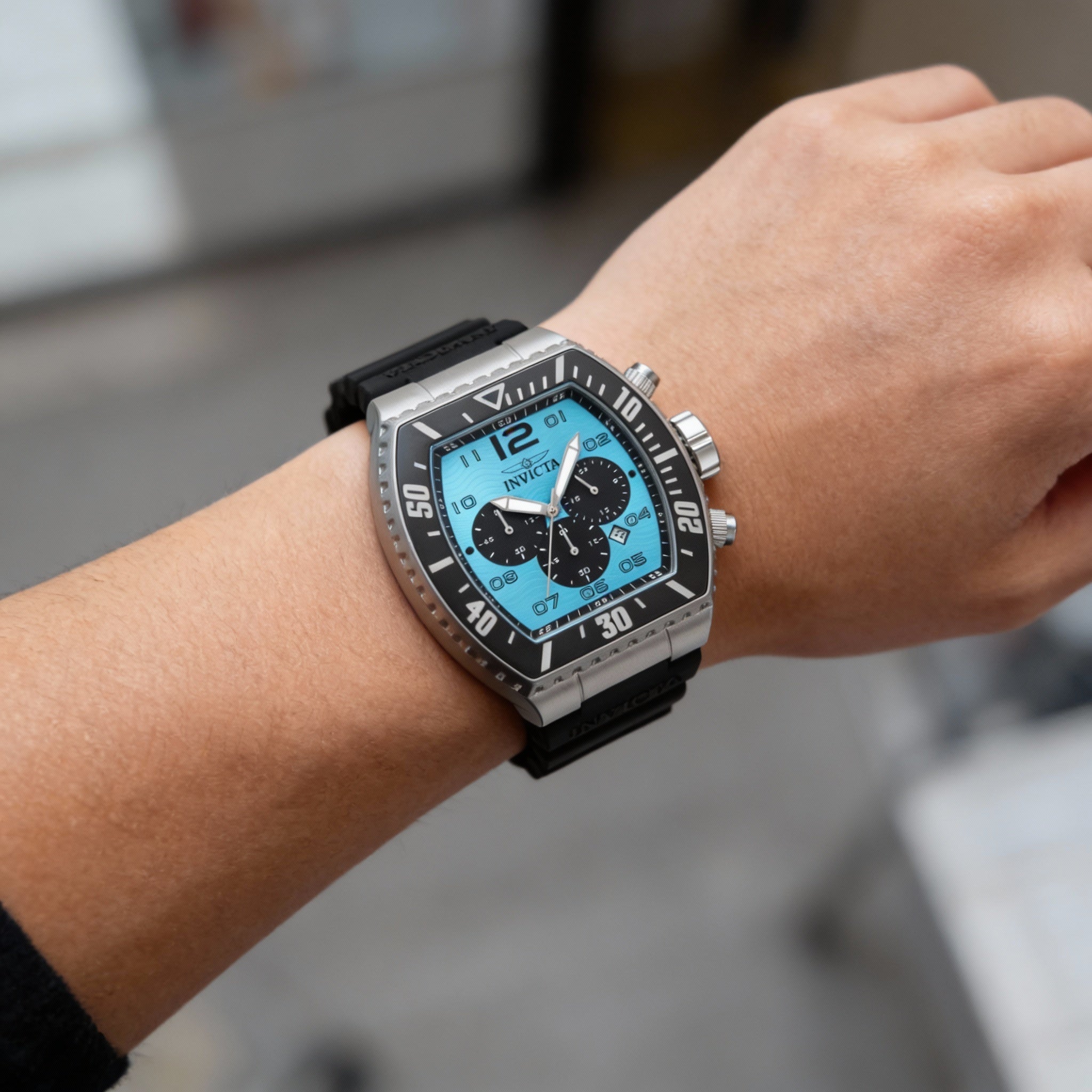 Reloj Invicta Pro Diver con correa de piel unisex, acero inoxidable, esfera azul, cronógrafo de cuarzo, resistente al agua hasta 10 bares, 51 mm, Photo 2