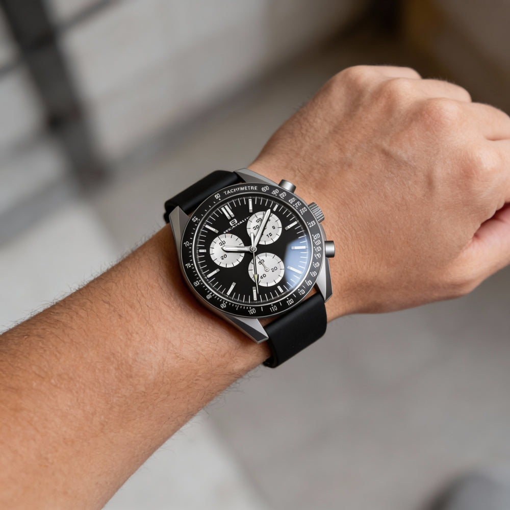 Oceanaut Modern Men's Black Dial Chronograph Watch with Plastic Case, Leather Strap, and Quartz Movement