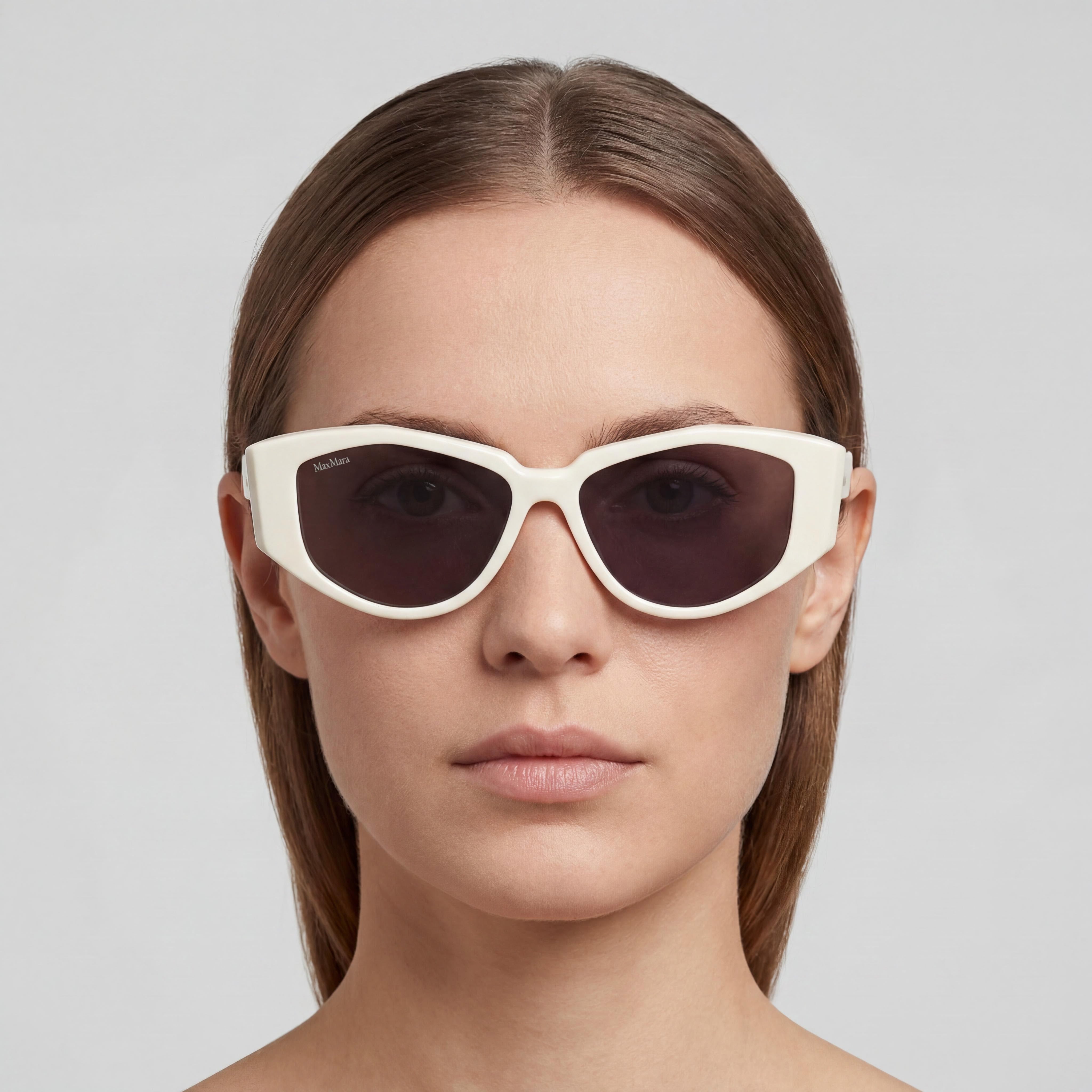 MaxMara Casual Women's Sunglasses featuring Brilliant White Acetate Frame and Smoke Lenses 52-14-140mm, Photo 4
