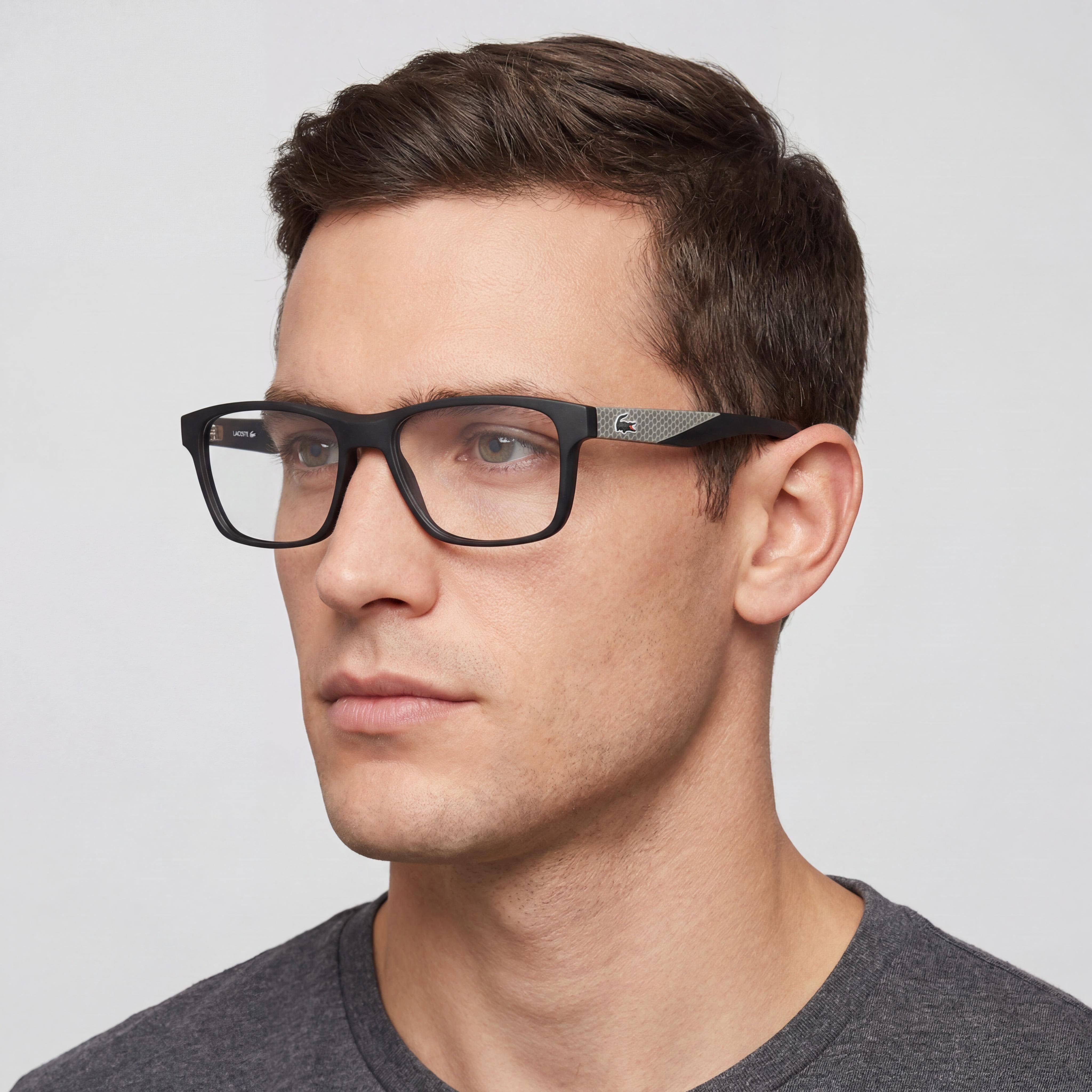 Montura oftálmica negra mate casual Lacoste para hombre con lentes de plástico transparentes Ancho de la lente 54 mm Ancho del puente 17 mm Longitud de la patilla 150 mm, Photo 4