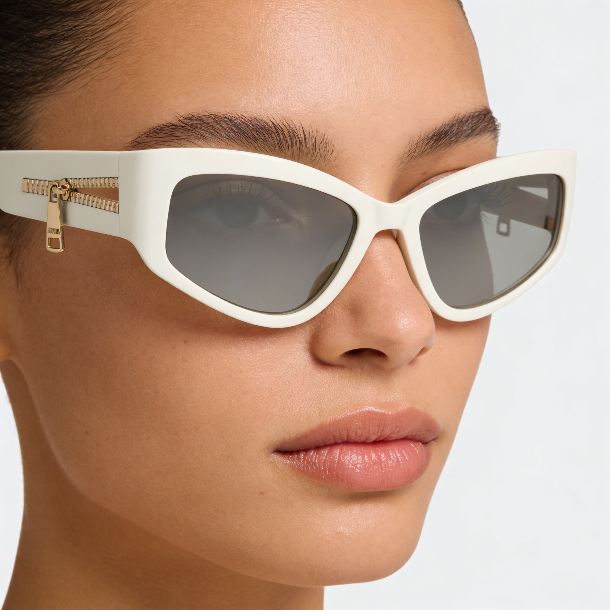 Gafas de sol Moschino Casual para mujer, con montura de poliamida color marfil y gris, no polarizadas, talla 59-18-130, Photo 3