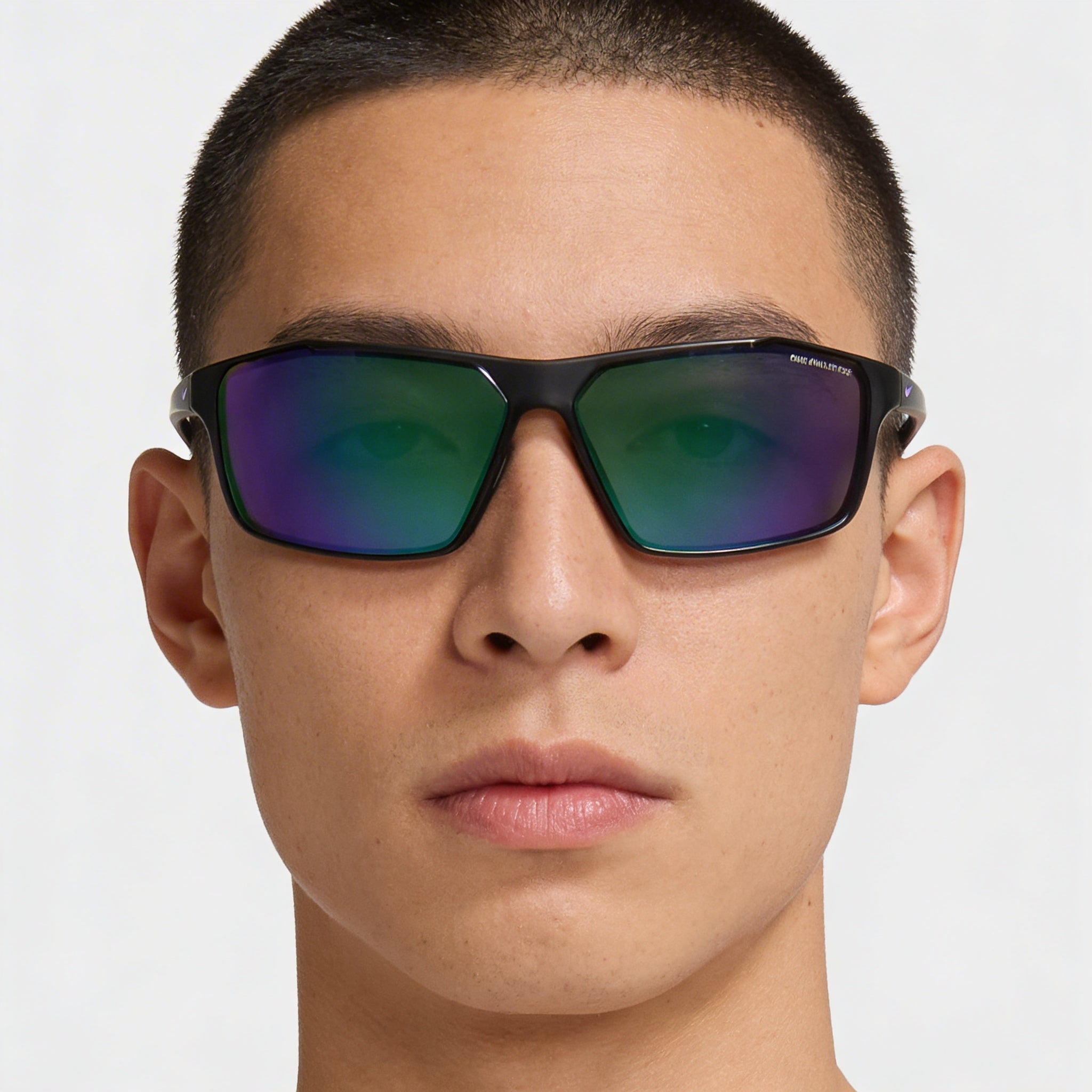 Gafas de sol Nike Windstorm Unisex, montura de plástico mate Gridiron Violet Mirror, lentes grises con espejo violeta, 65 mm, Photo 4